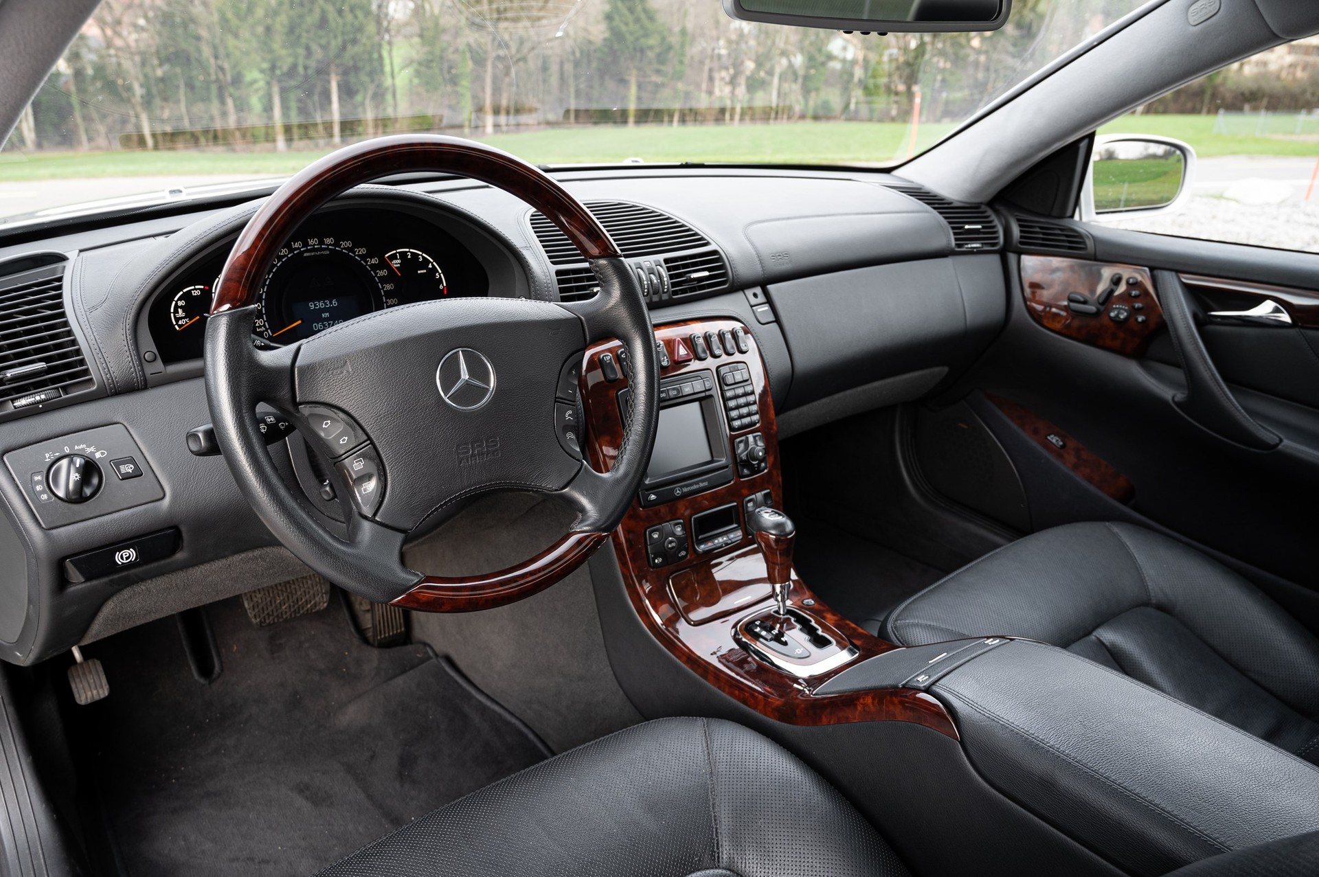 MERCEDES-BENZ CL 55 AMG Automatic-image-16