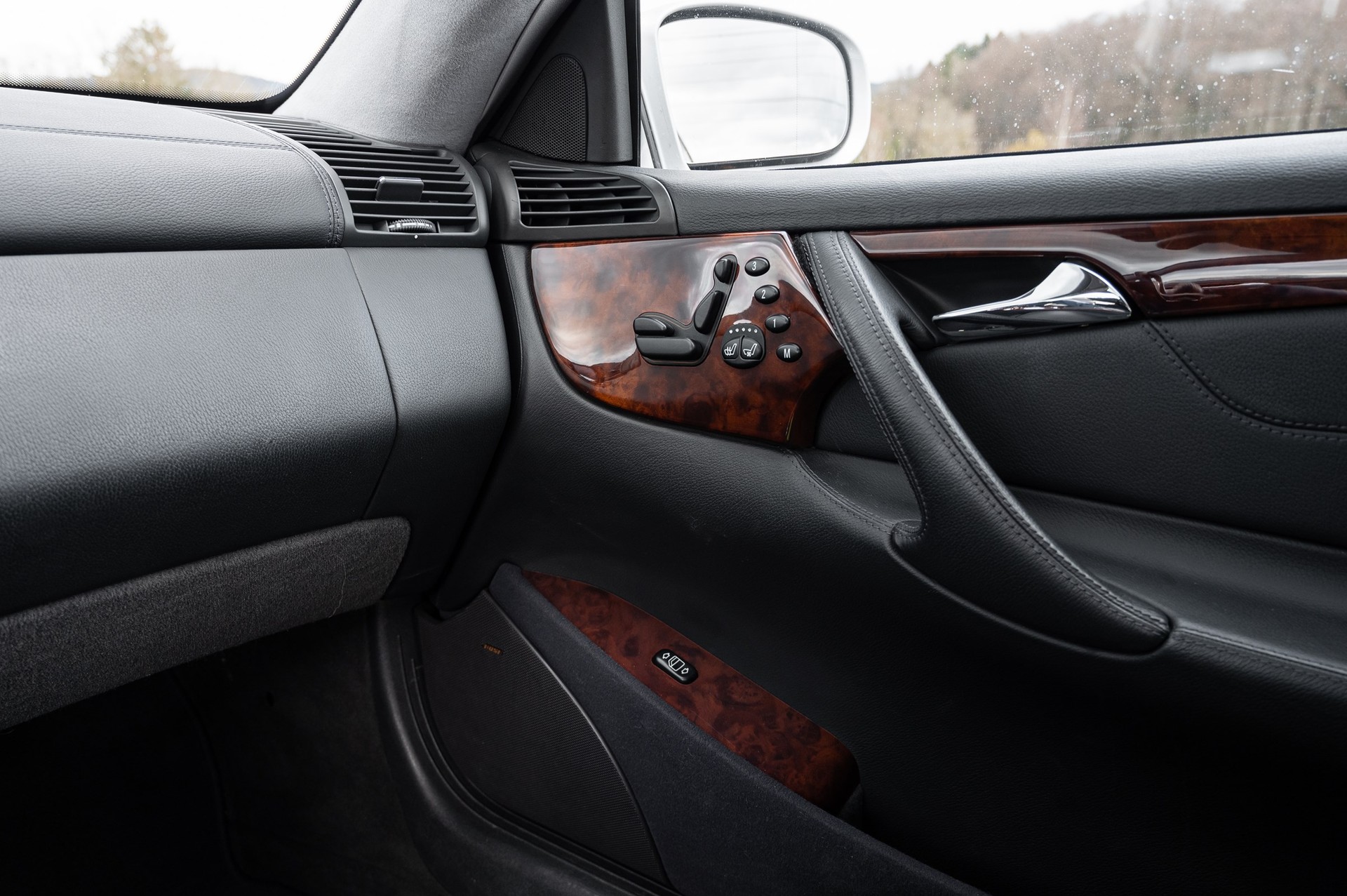 MERCEDES-BENZ CL 55 AMG Automatic-image-21