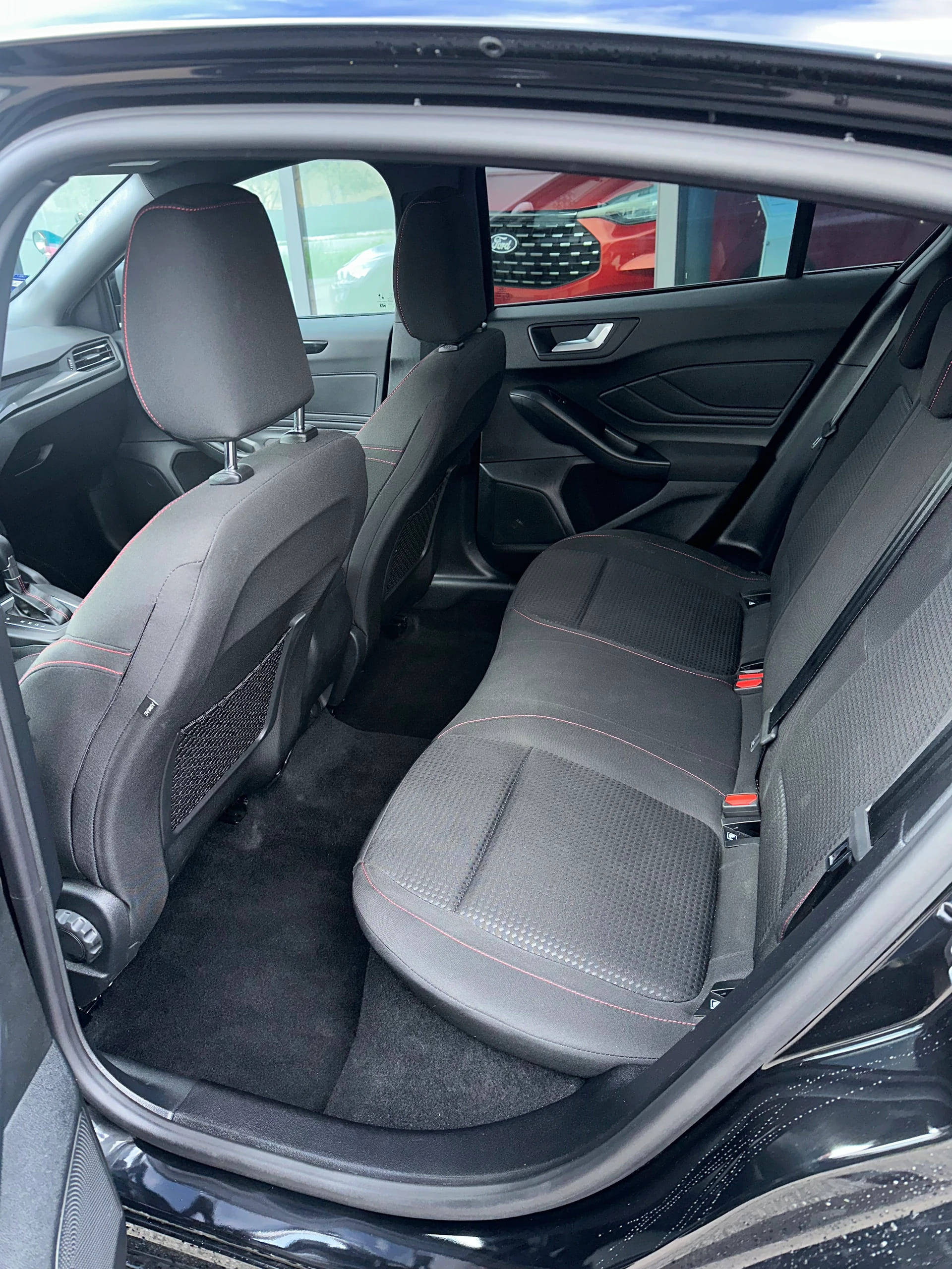 FORD Focus 1.0i EcoB Hybrid 155 ST- ST-Line/155CV/Aut.-image-11