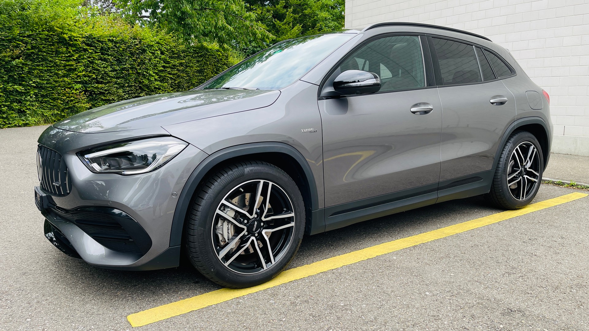 MERCEDES-BENZ GLA 35 AMG 4Matic 8G-Speedshift DCT-image-3