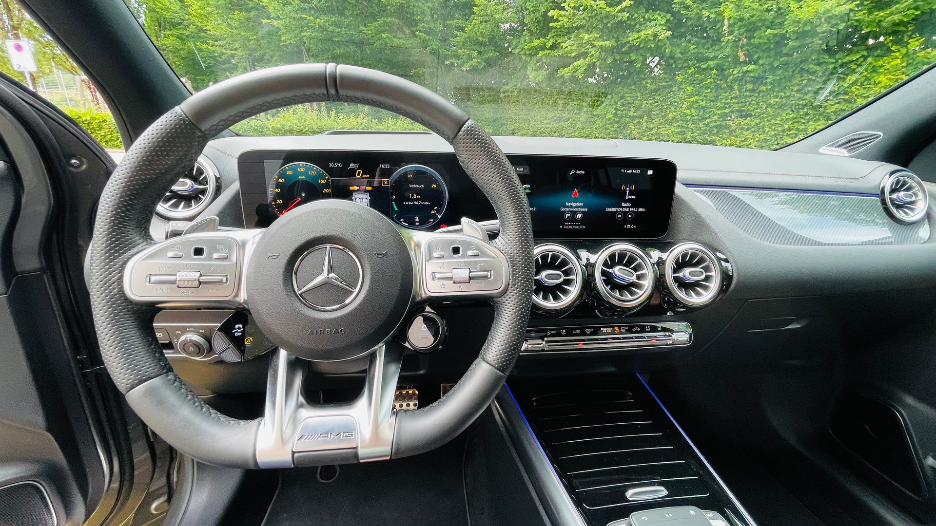 MERCEDES-BENZ GLA 35 AMG 4Matic 8G-Speedshift DCT-image-4