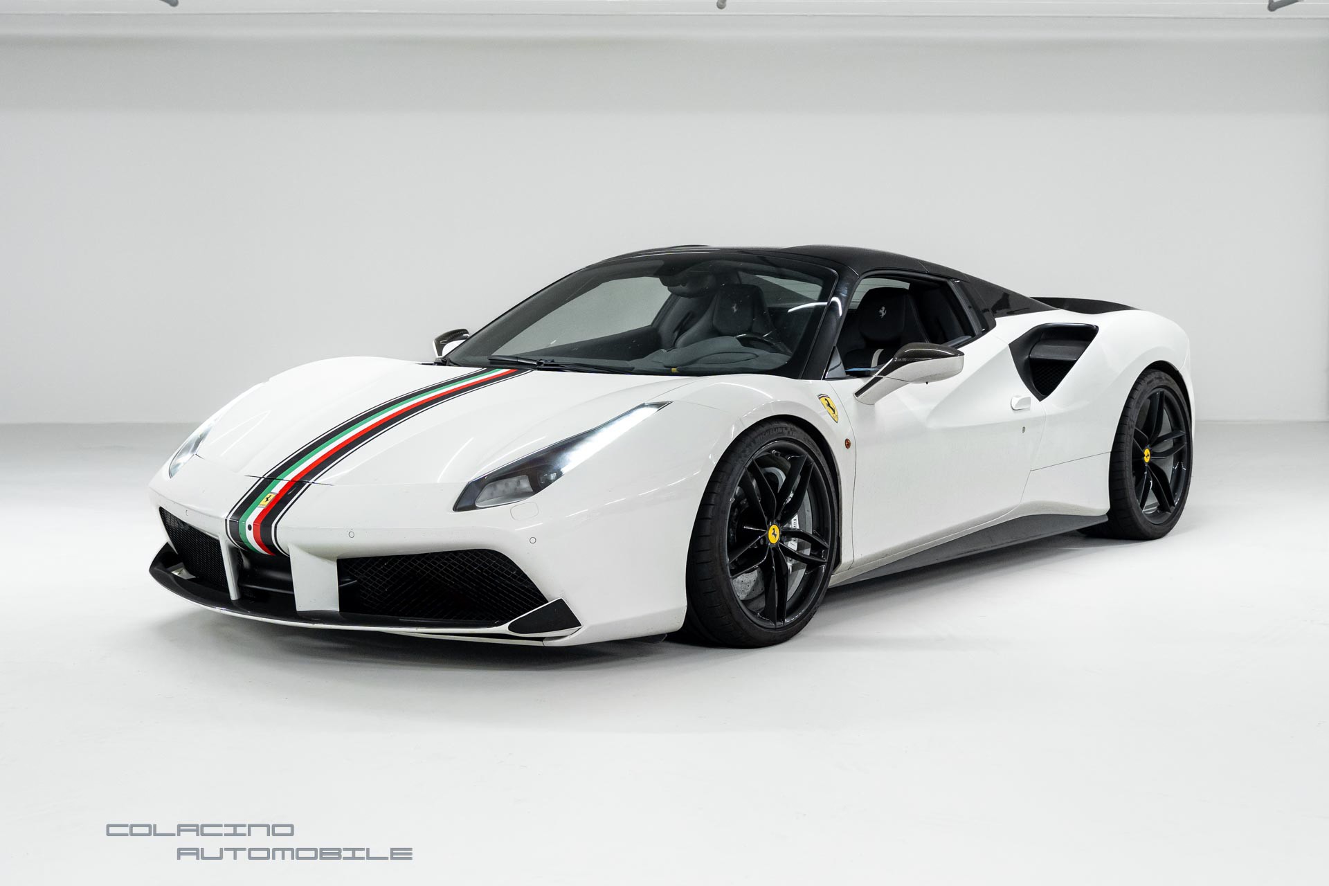 FERRARI 488 Spider 3.9 V8-showroom-element-1