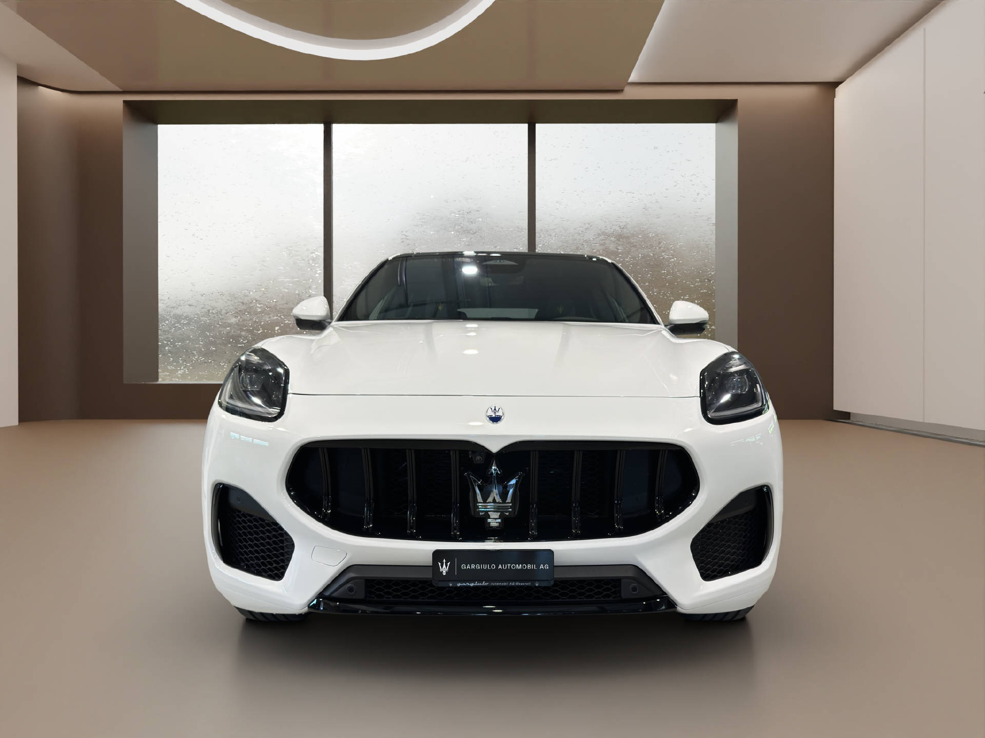 MASERATI Grecale 2.0 Hybrid Modena-showroom-element-1
