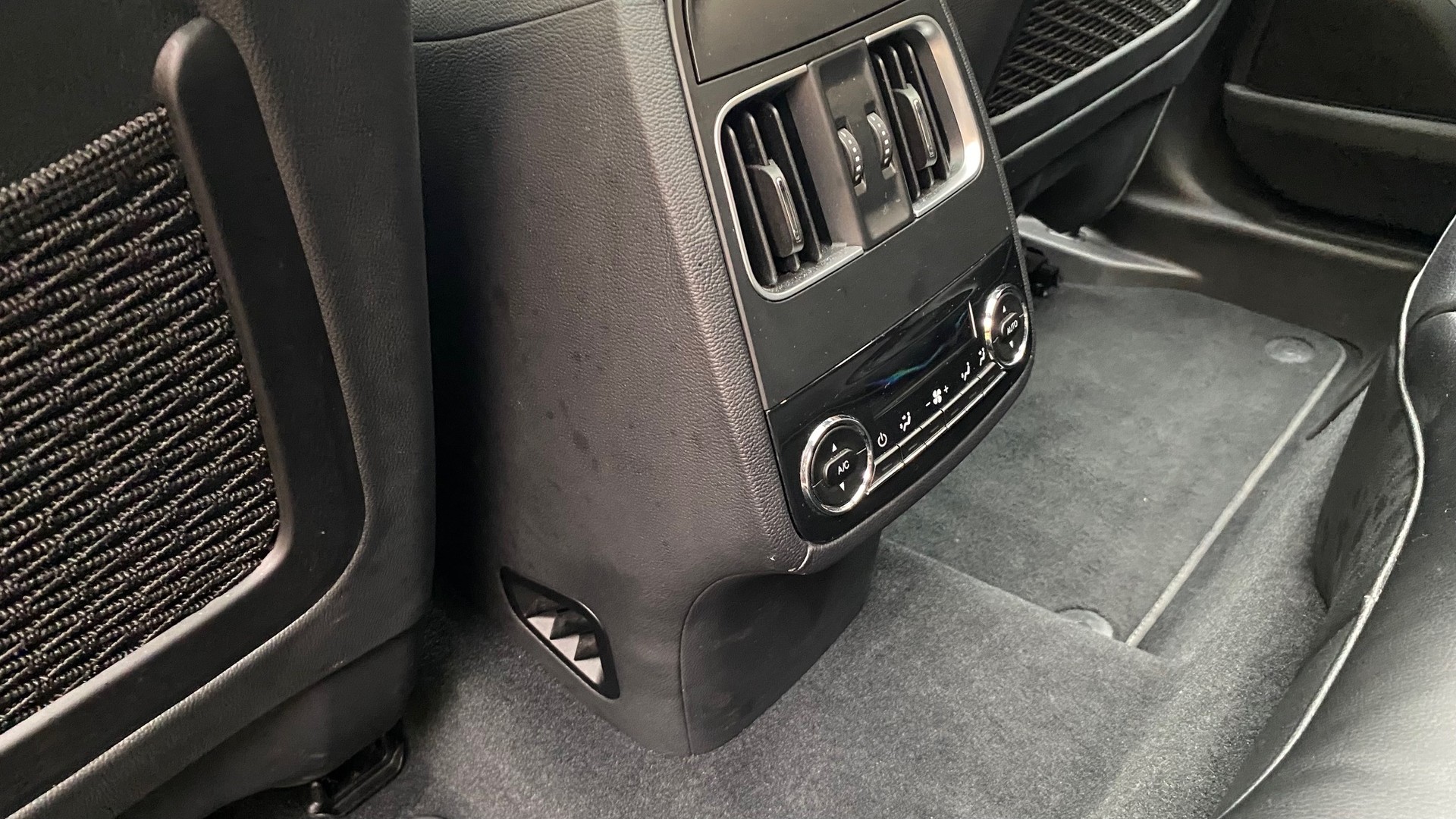 MASERATI Levante 2.0 MHEV GT Hybrid AWD Automatica-image-14