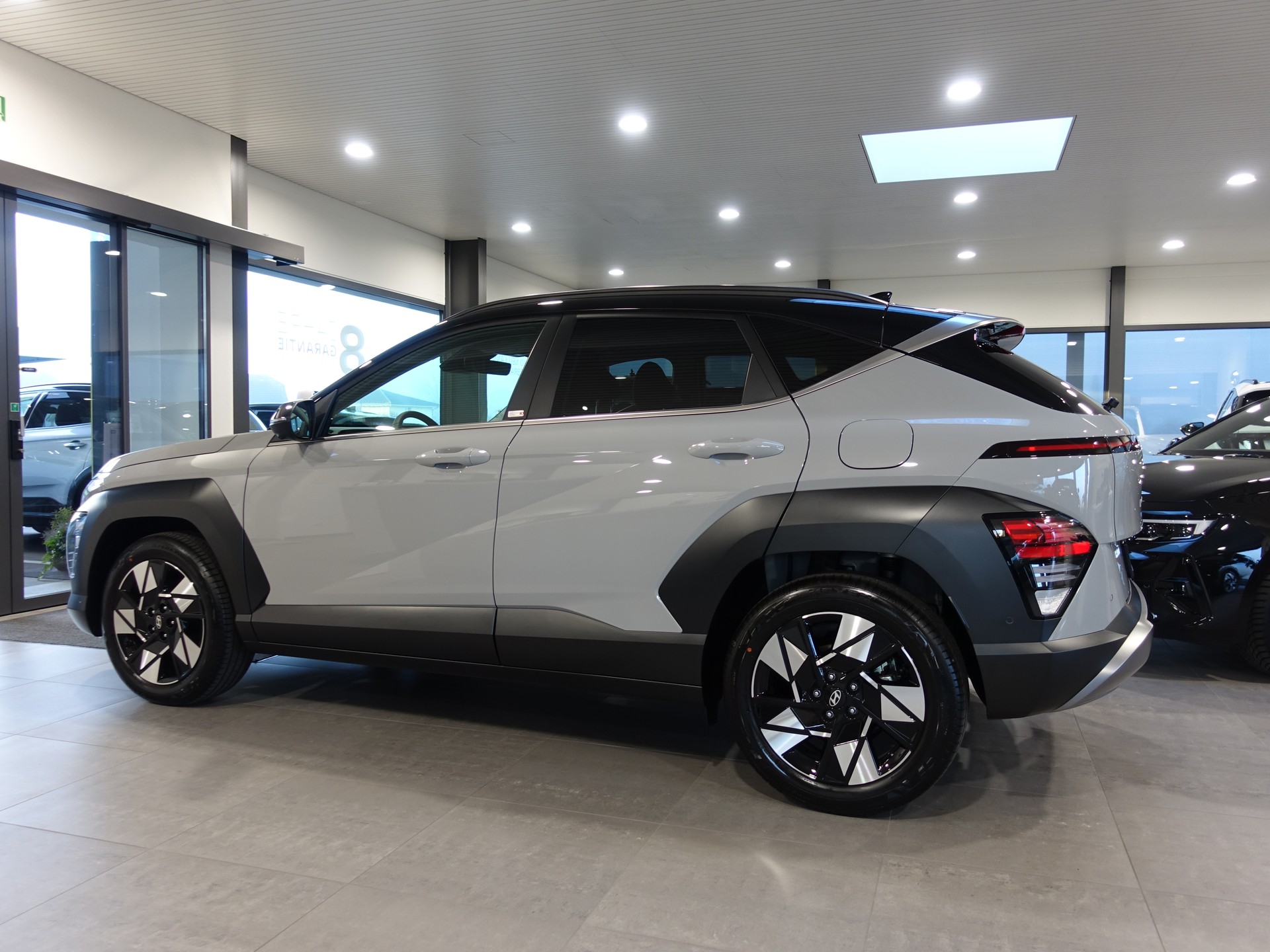 HYUNDAI Kona 1.6 GDi HEV Vertex DCT-showroom-element-1