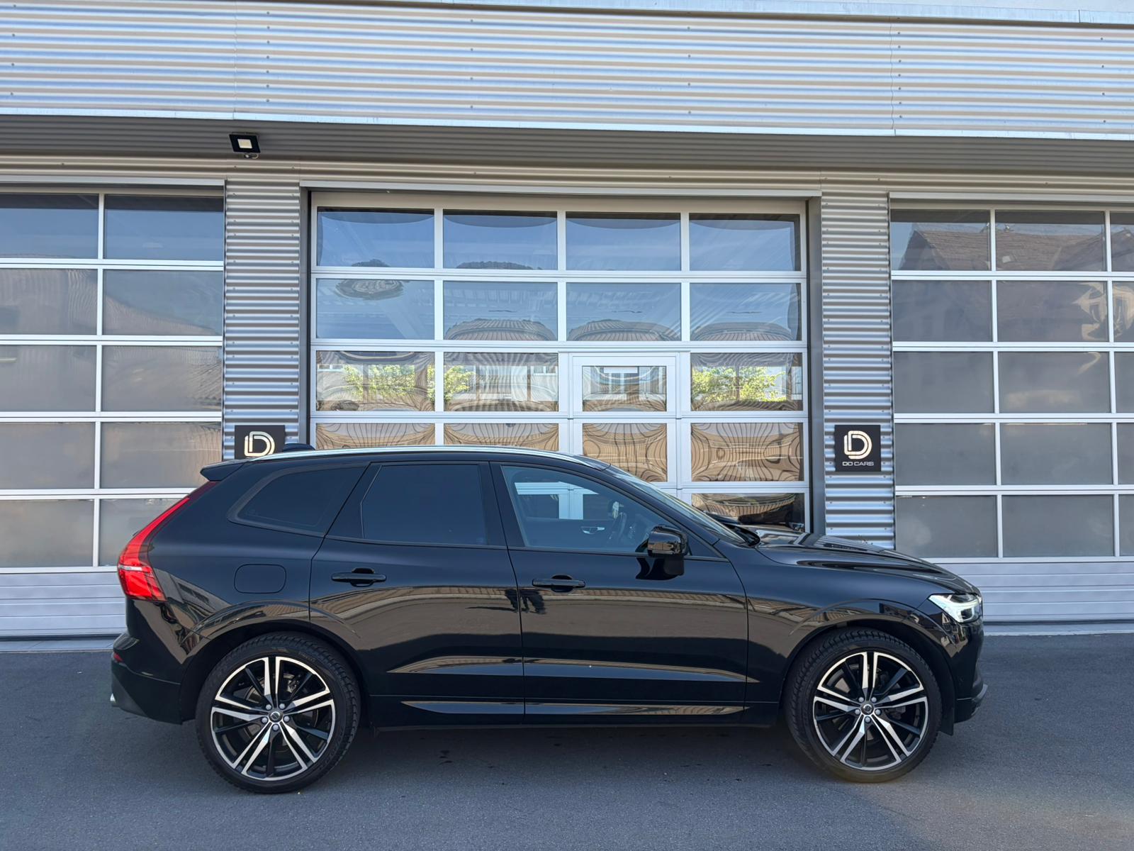 VOLVO XC60 D4 AWD Momentum Geartronic