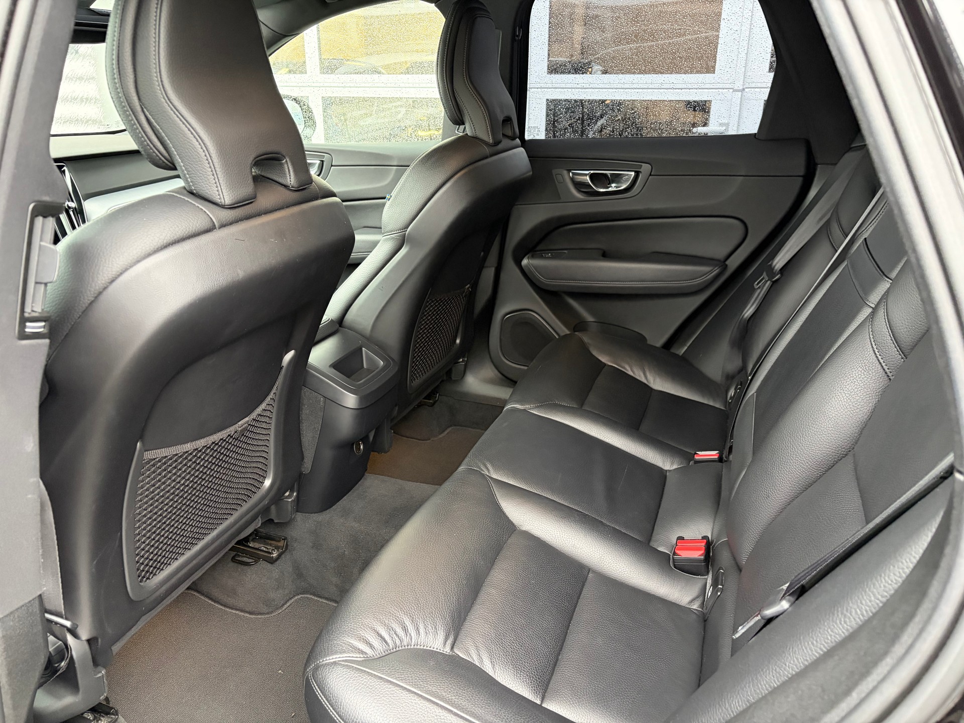 VOLVO XC60 D4 AWD Momentum Geartronic-image-11