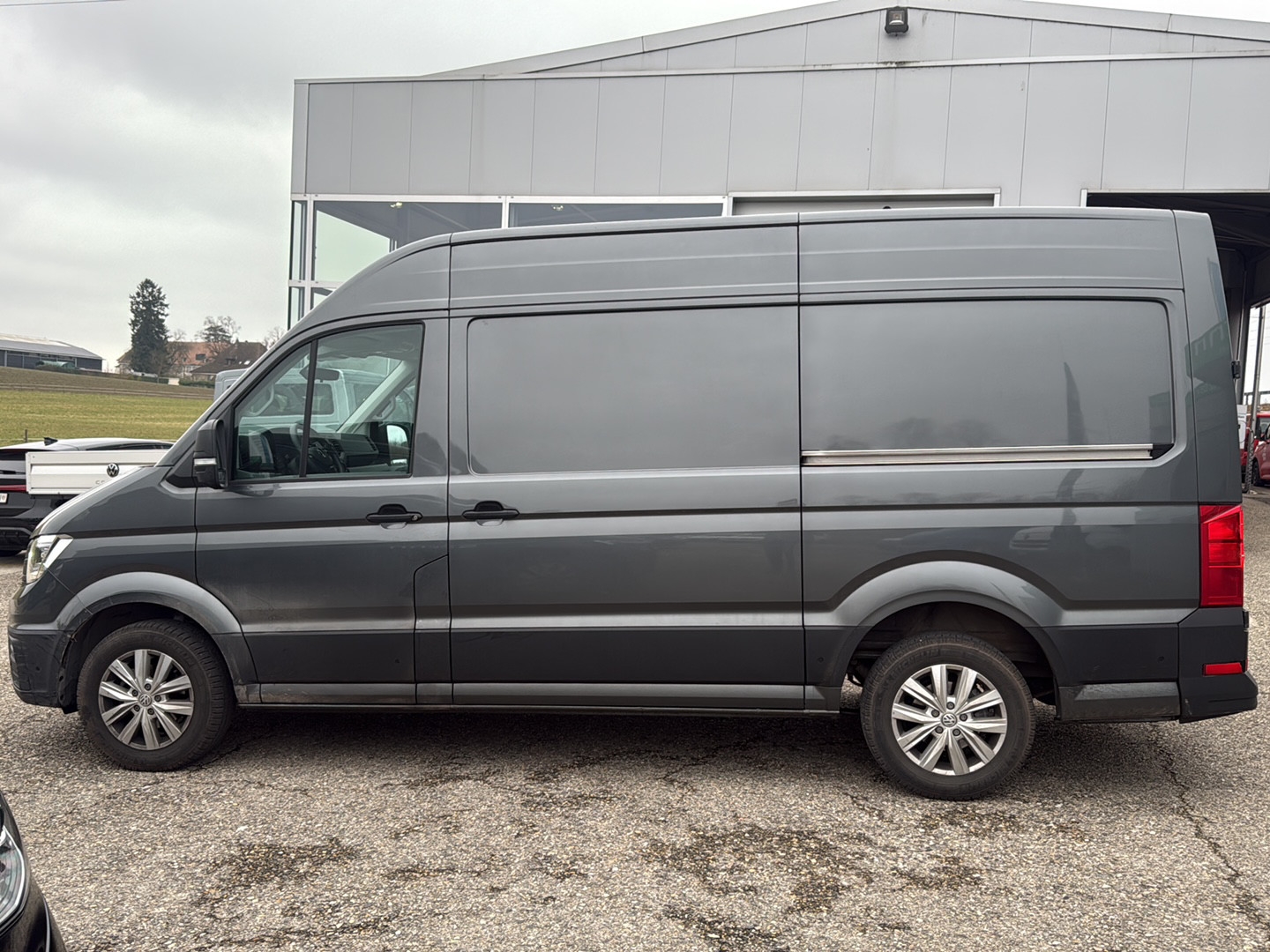 VW Crafter 35 2.0 BiTDI Entry L3 A-showroom-element-2