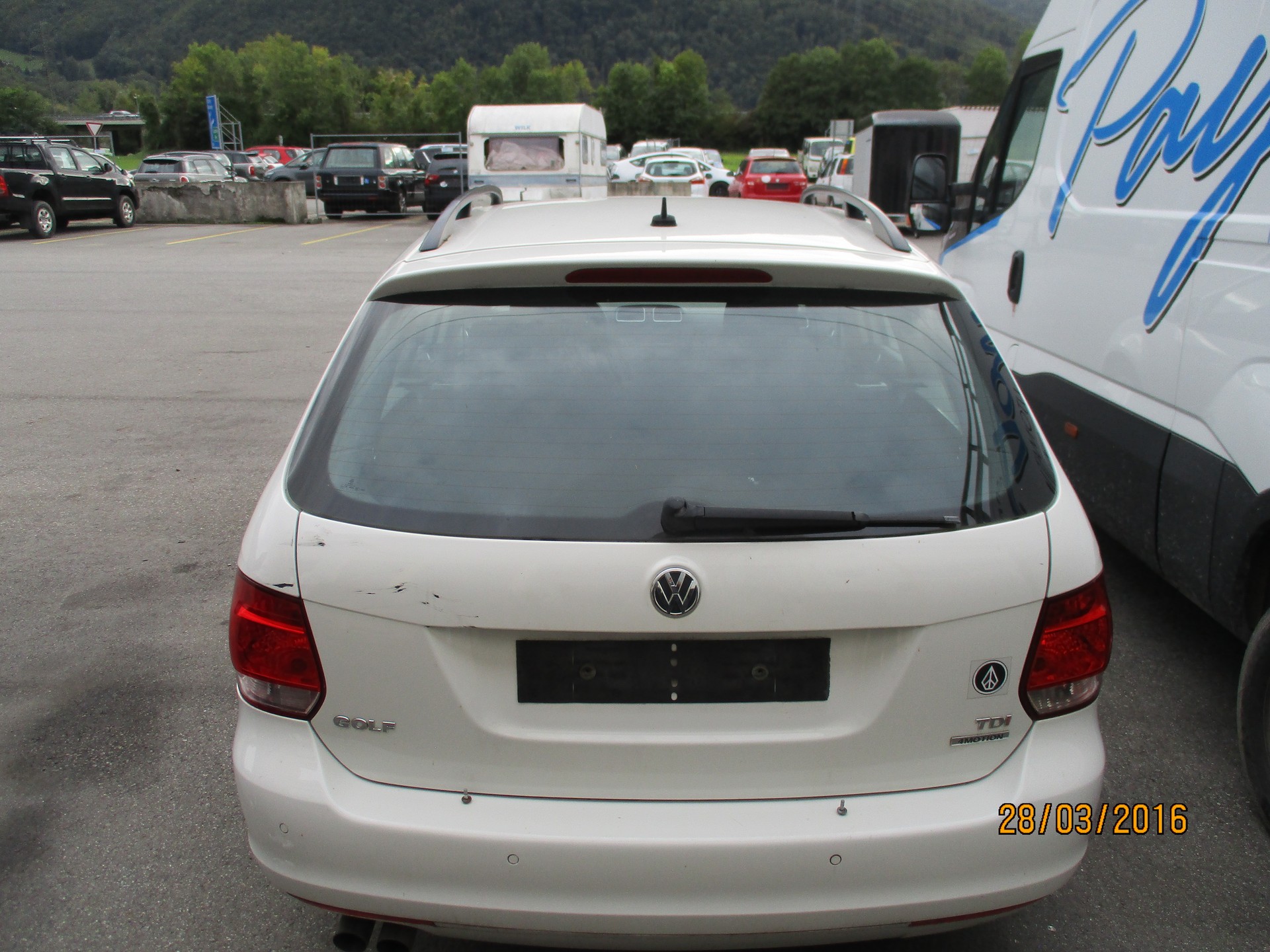 VW Golf Variant 1.6 TDI Comfortline 4Motion-image-5