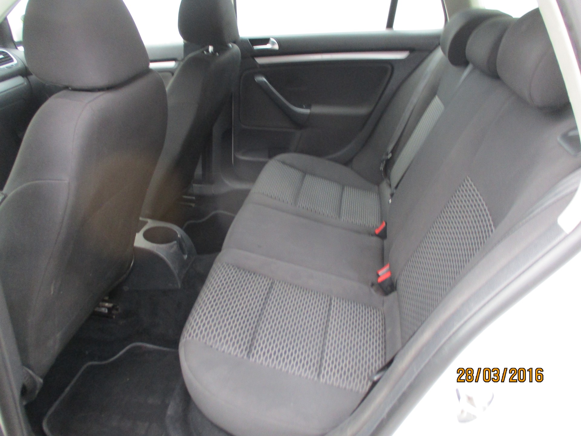 VW Golf Variant 1.6 TDI Comfortline 4Motion-image-7