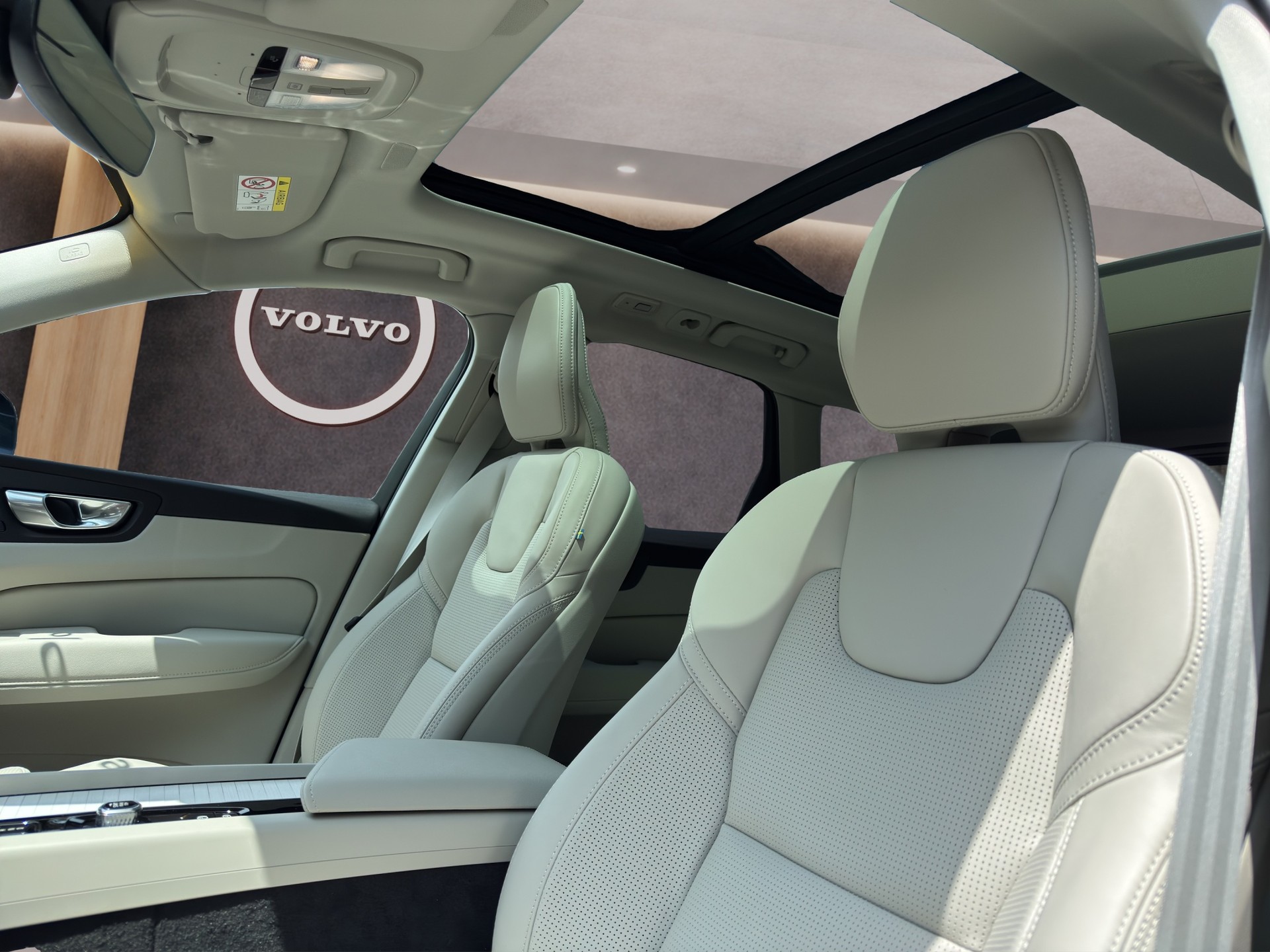 VOLVO XC60 2.0 T6 TE Ultra Bright eAWD-image-15