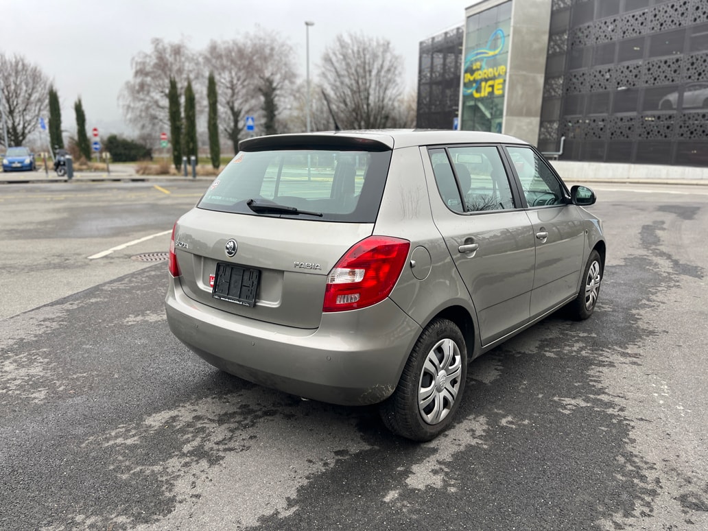 SKODA Fabia 1.2 TSI Ambition Plus-image-4