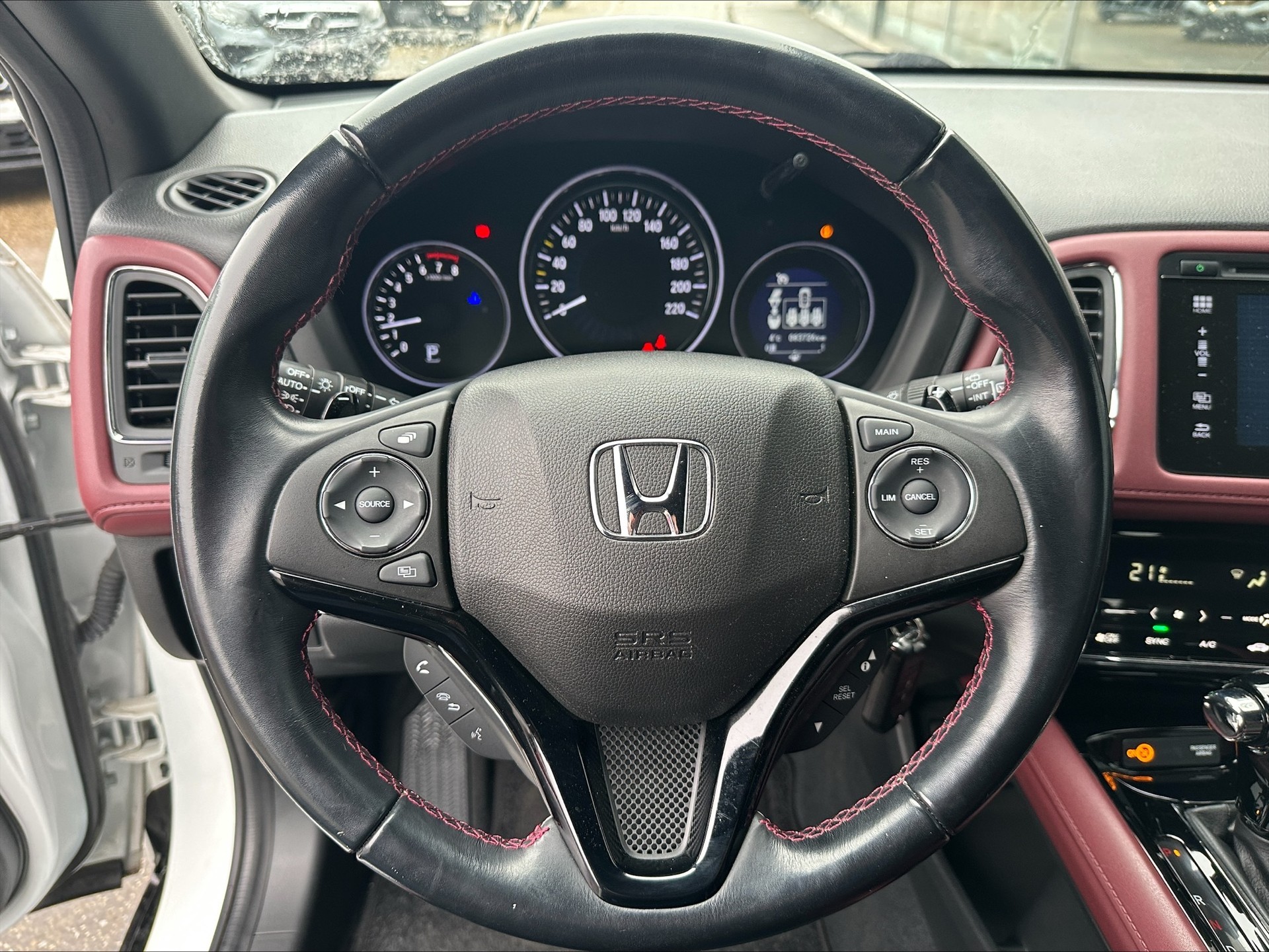 HONDA HR-V 1.5i-VTEC Turbo CVT-image-6