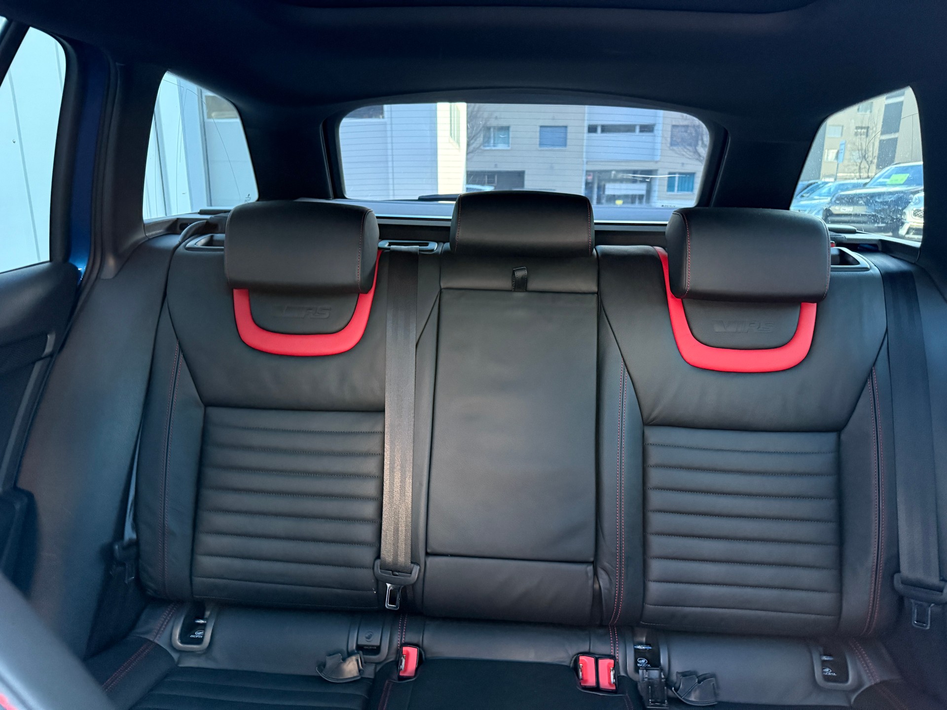 SKODA Octavia Combi 2.0 TDI RS DSG *RS-EXTREM* *TIEFERLEGUNG* H&R *DISTANZSCHEIBEN * 19" ALU*-image-11