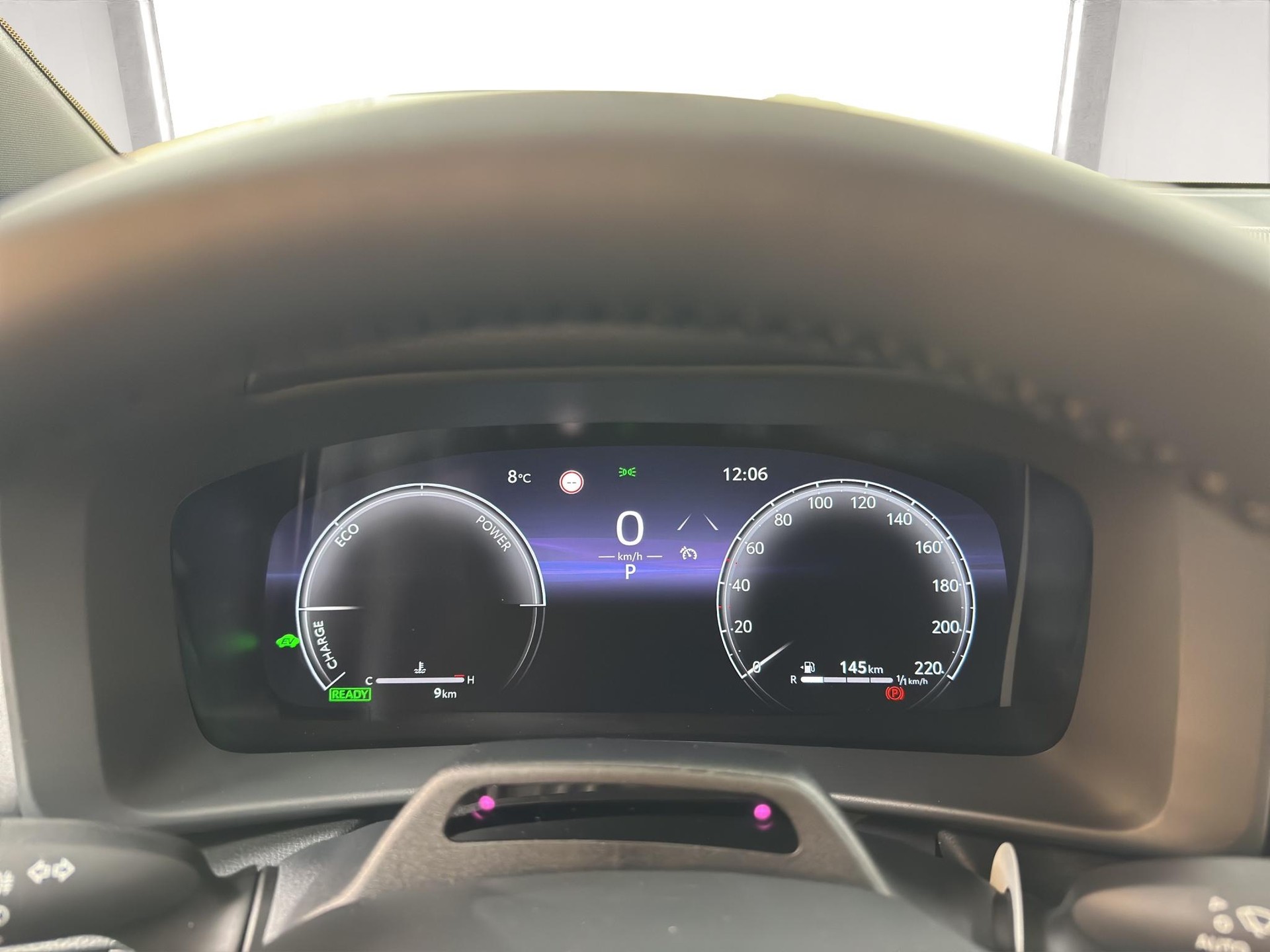 TOYOTA C-HR 1.8 HEV Swiss Edition-image-11