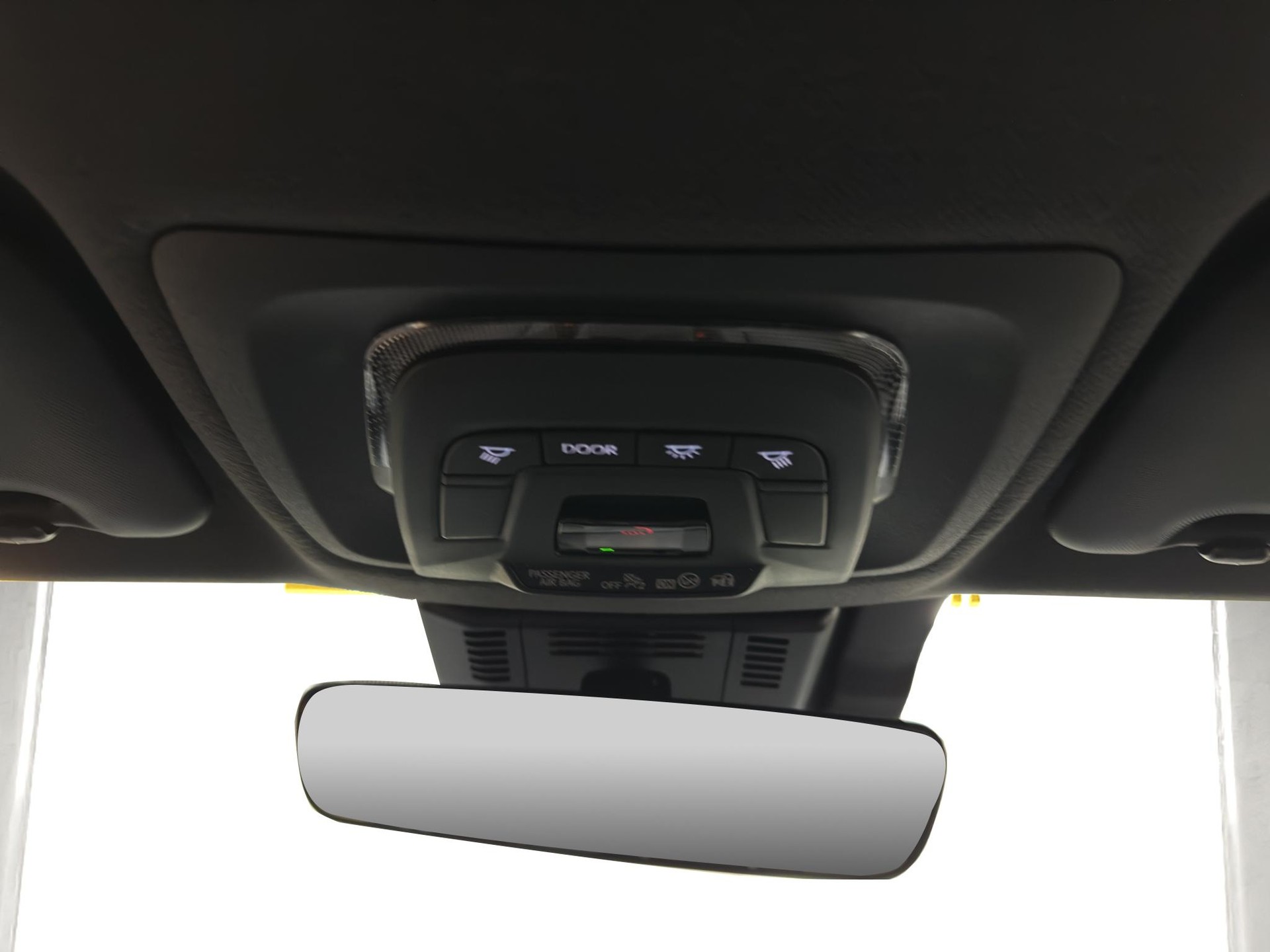 TOYOTA C-HR 1.8 HEV Swiss Edition-image-13