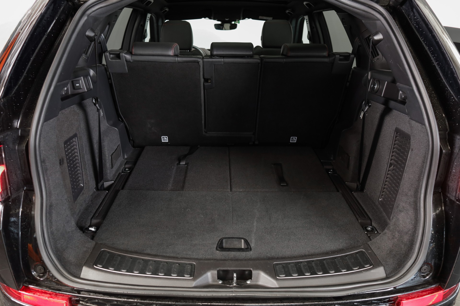 LAND ROVER Discovery Sport R Dyn P250 2.0 Si4 MHEV SE AT9-image-12