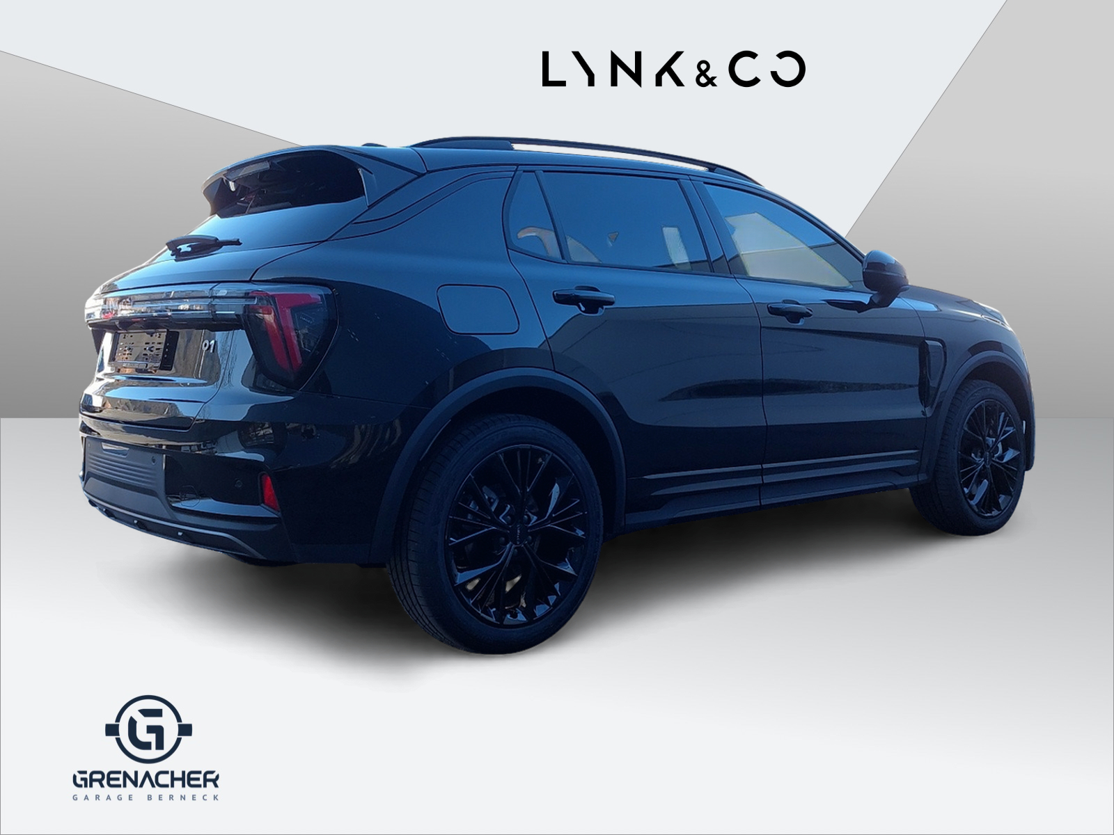 LYNK & CO 01 1.5 PHEV More-showroom-element-3
