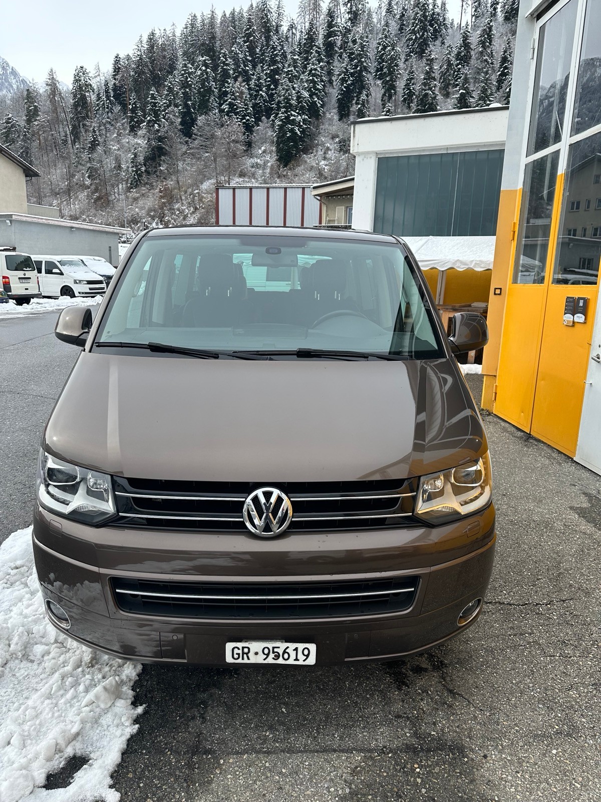 VW Mutli. D 4M BMT Highline DSG-image-2