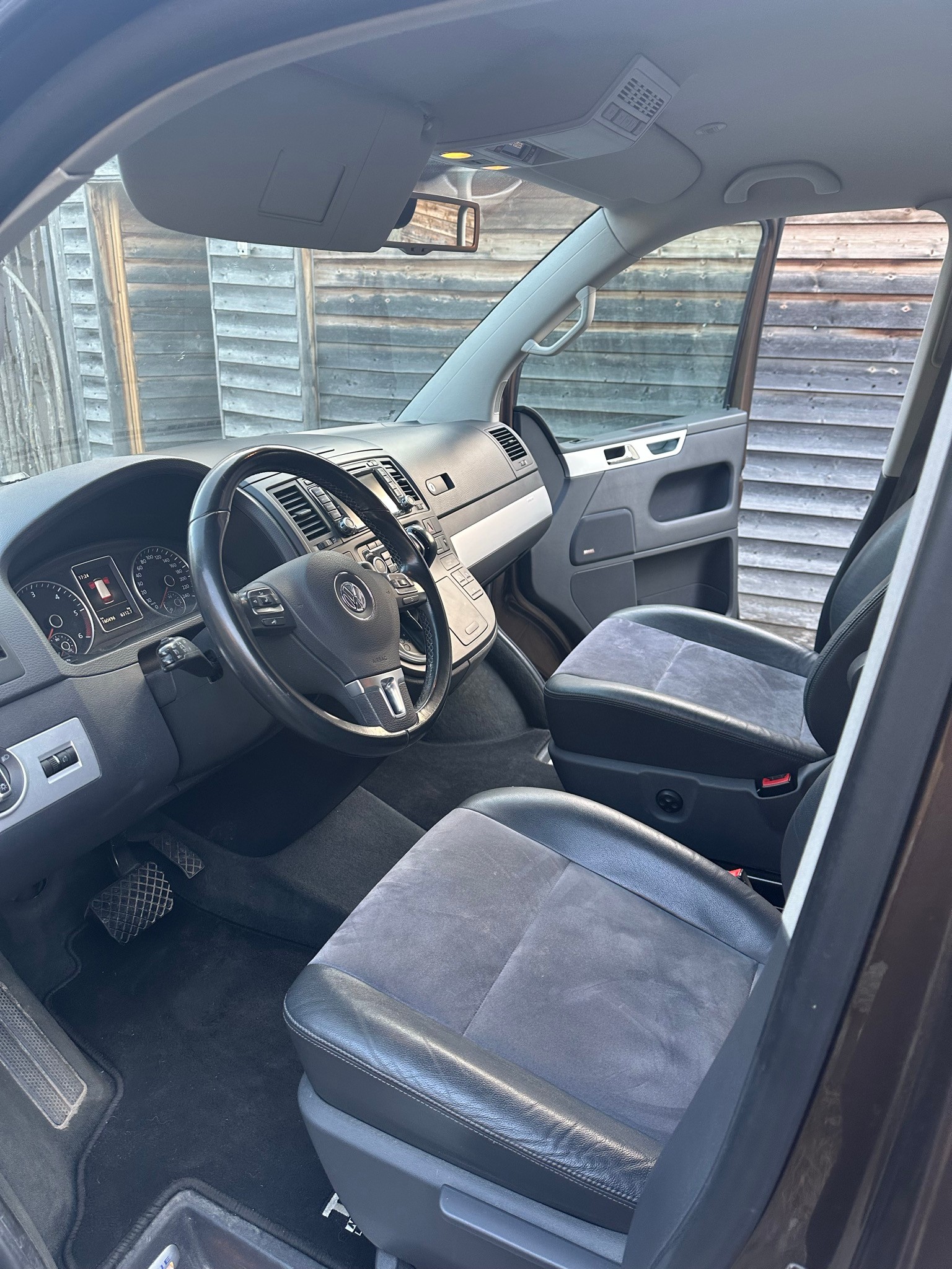 VW Mutli. D 4M BMT Highline DSG-image-8
