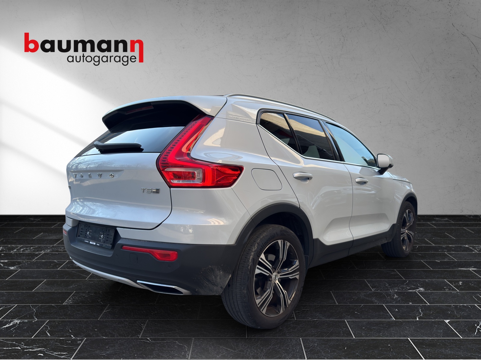 VOLVO XC40 T5 TwE Inscription DCT-showroom-element-2