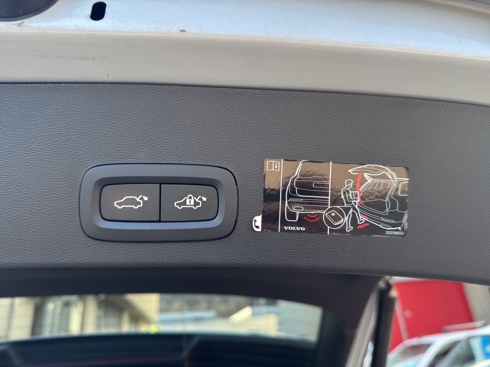 VOLVO XC40 T5 TwE Inscription DCT-image-18