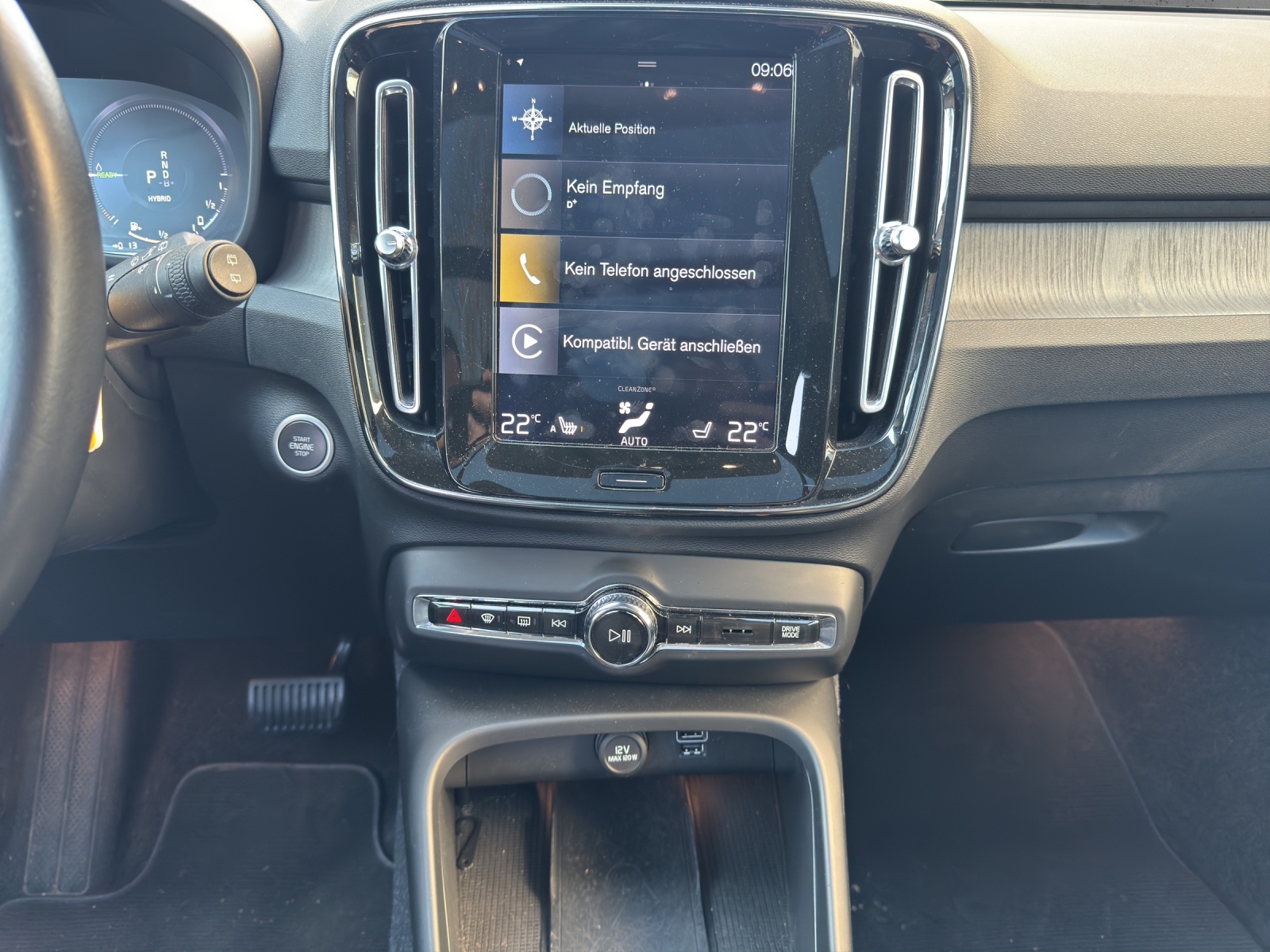 VOLVO XC40 T5 TwE Inscription DCT-image-21