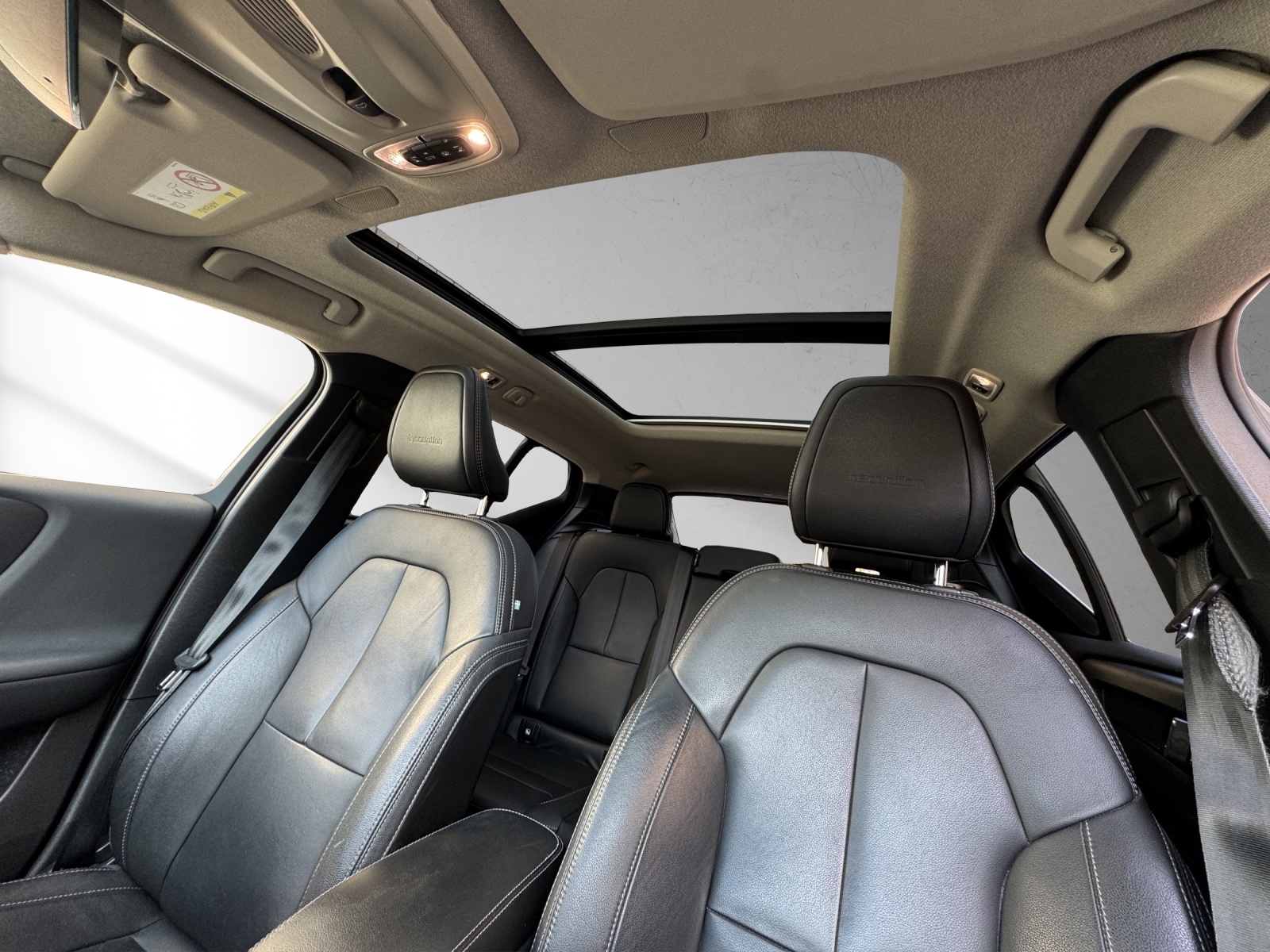 VOLVO XC40 T5 TwE Inscription DCT-image-17