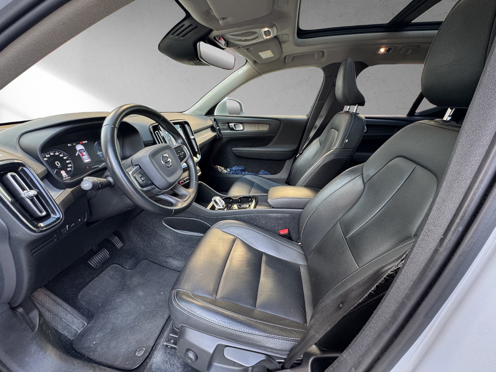 VOLVO XC40 T5 TwE Inscription DCT-image-13