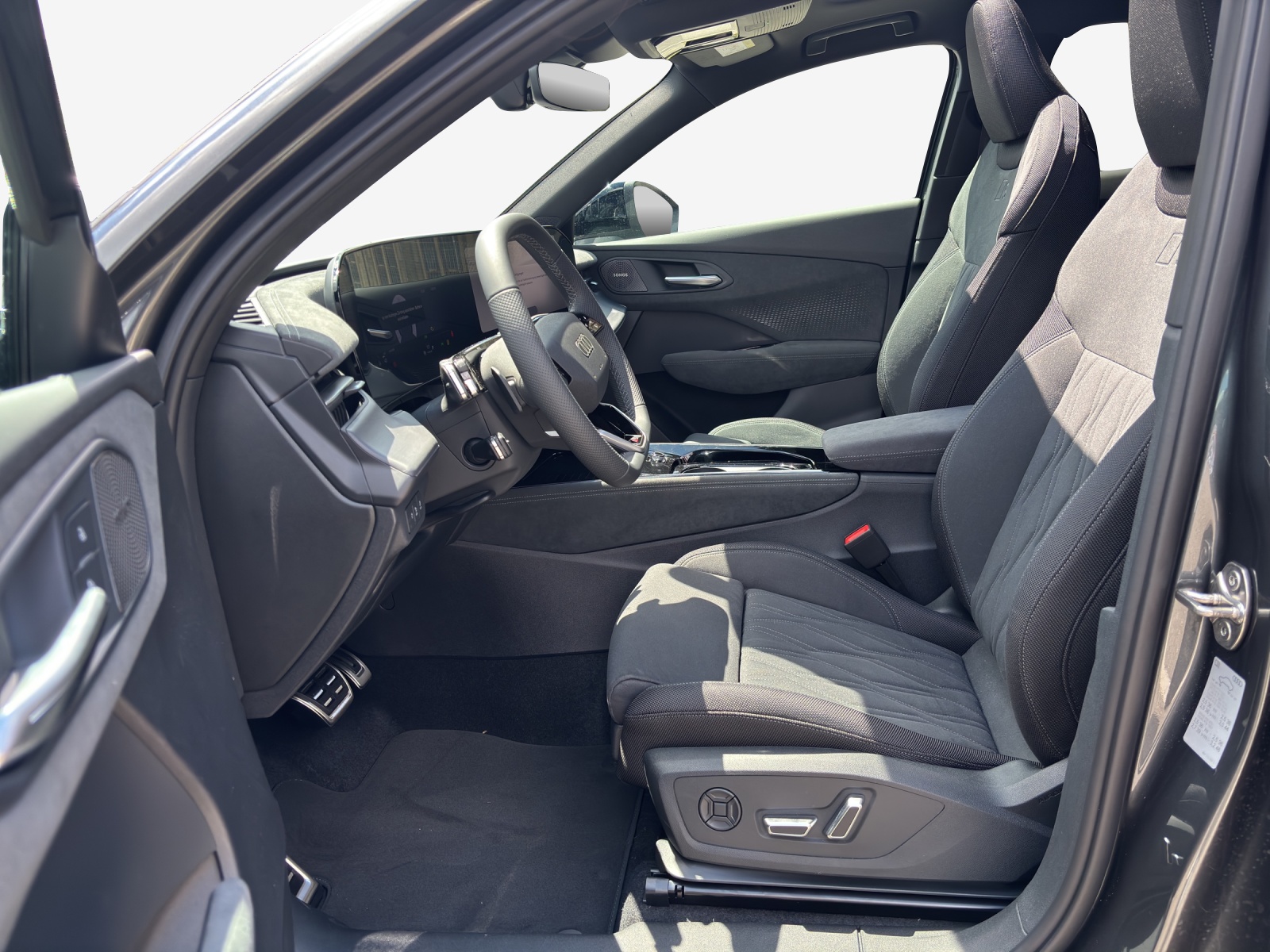 AUDI Q3 Sportback e-hybrid 200 kW S tronig-image-7