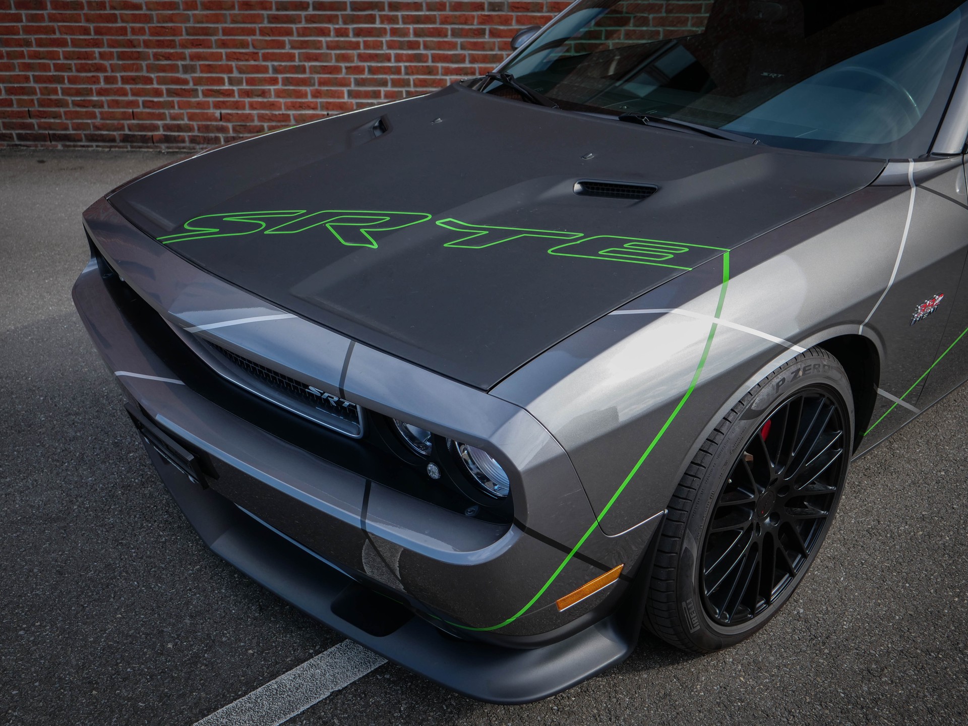 DODGE Challenger 6.4 V8 HEMI SRT8-image-1