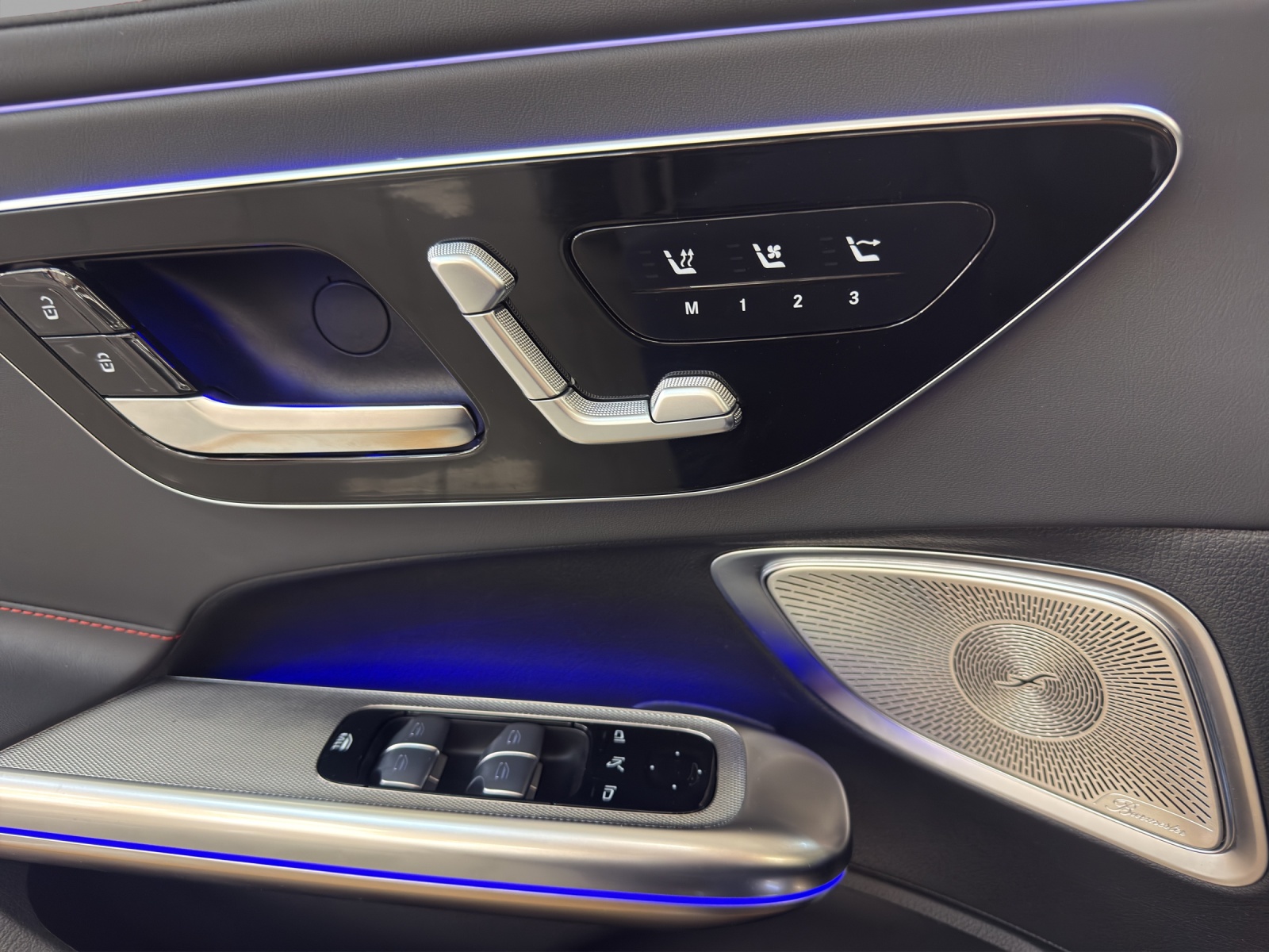 MERCEDES-BENZ CLE 53 4M+ AMG / DISTRONIC / 360 Grad Kamera / AMG Real Performance Sound-image-12