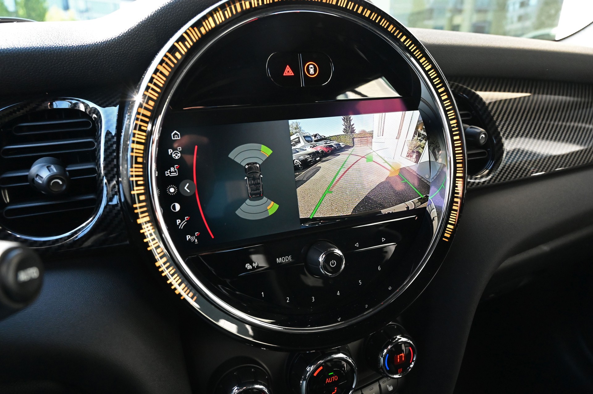 MINI Cooper John Cooper Works Cabriolet Steptronic-image-18