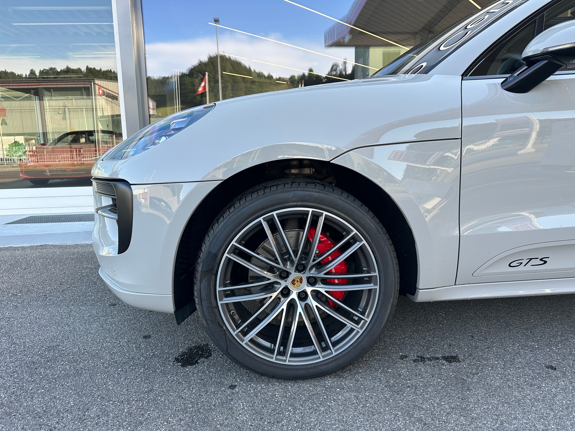 PORSCHE Macan GTS PDK-image-6