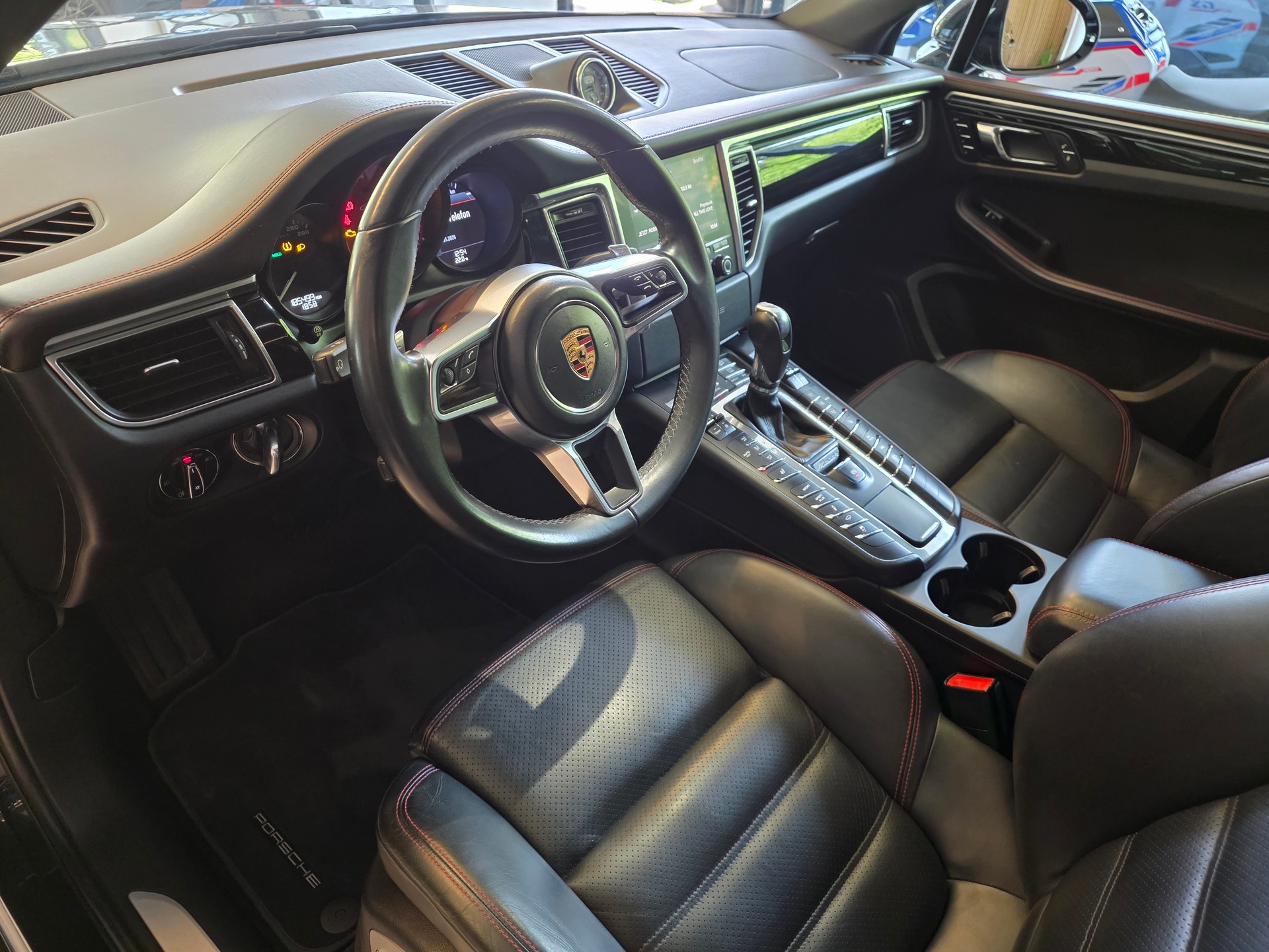 PORSCHE Macan 3.0 V6 GTS ''Frisch ab grossem Service''-image-5