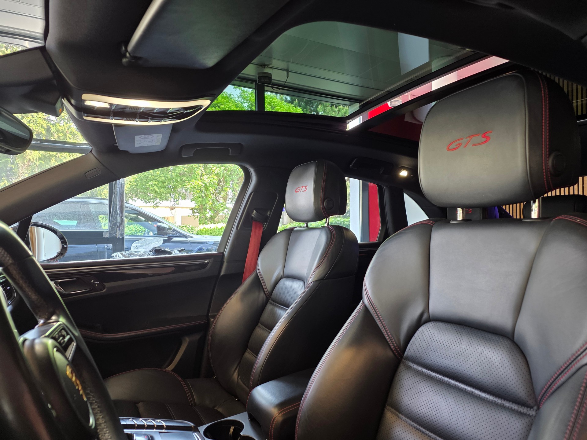 PORSCHE Macan 3.0 V6 GTS ''Frisch ab grossem Service''-image-4