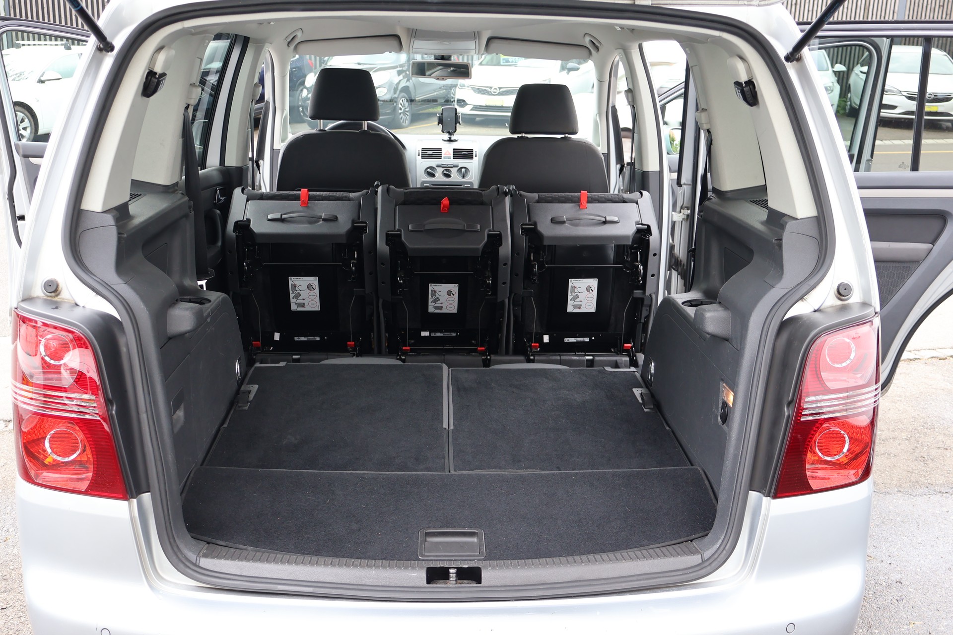 VW Touran 1.4 TSI Trendline-image-10