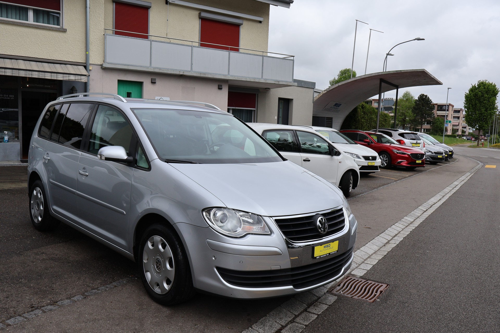 VW Touran 1.4 TSI Trendline-image-1