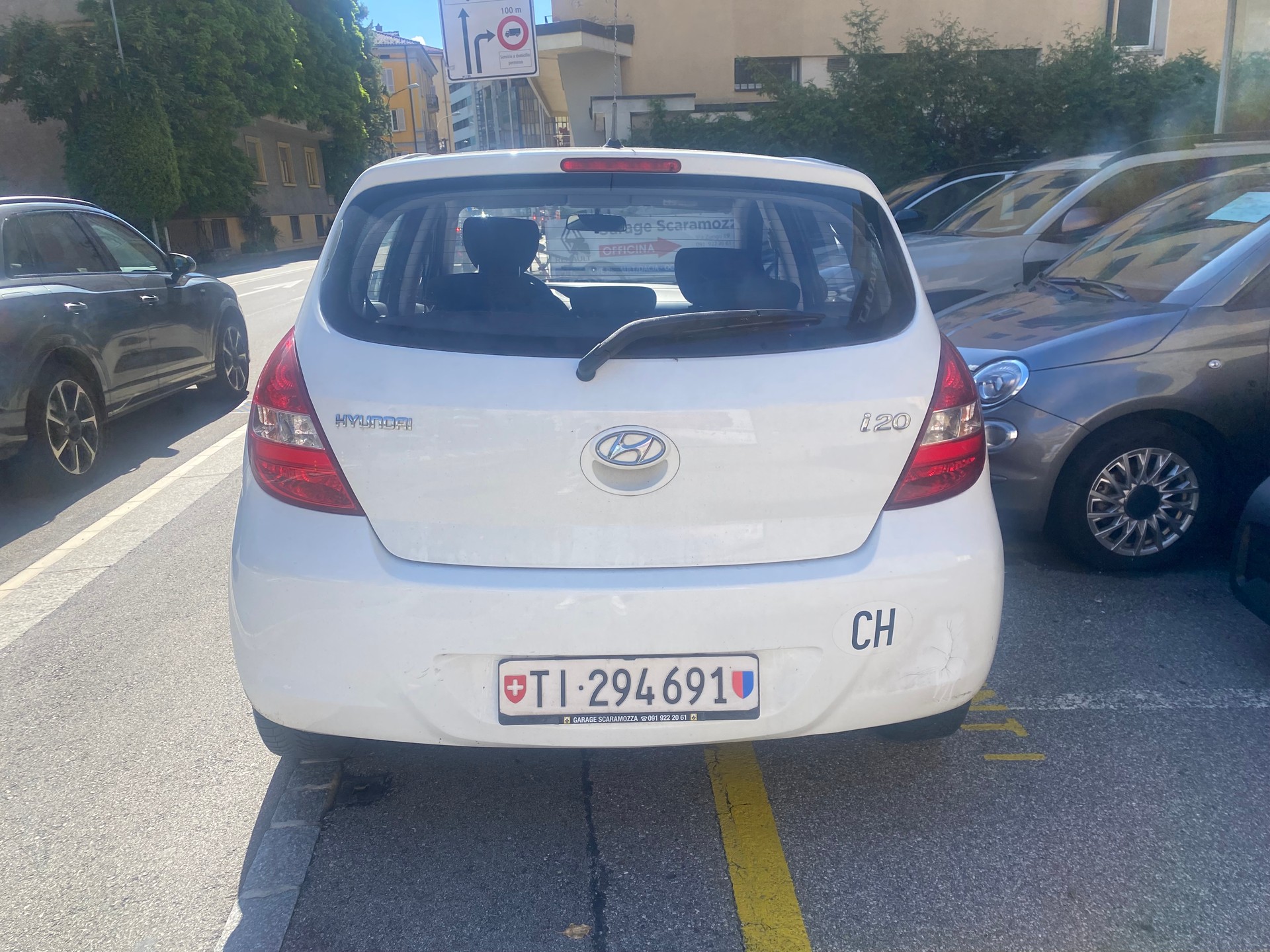 HYUNDAI i20 1.2 Comfort-image-3