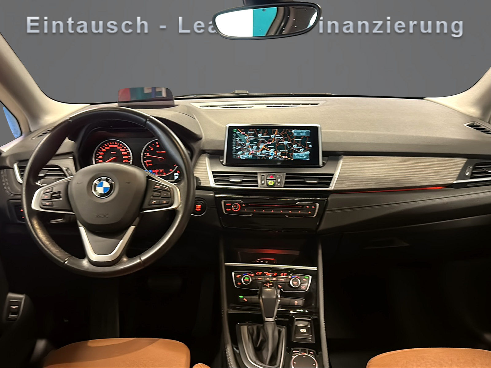 BMW 220i Active Tourer Luxury Line Steptronic-image-8