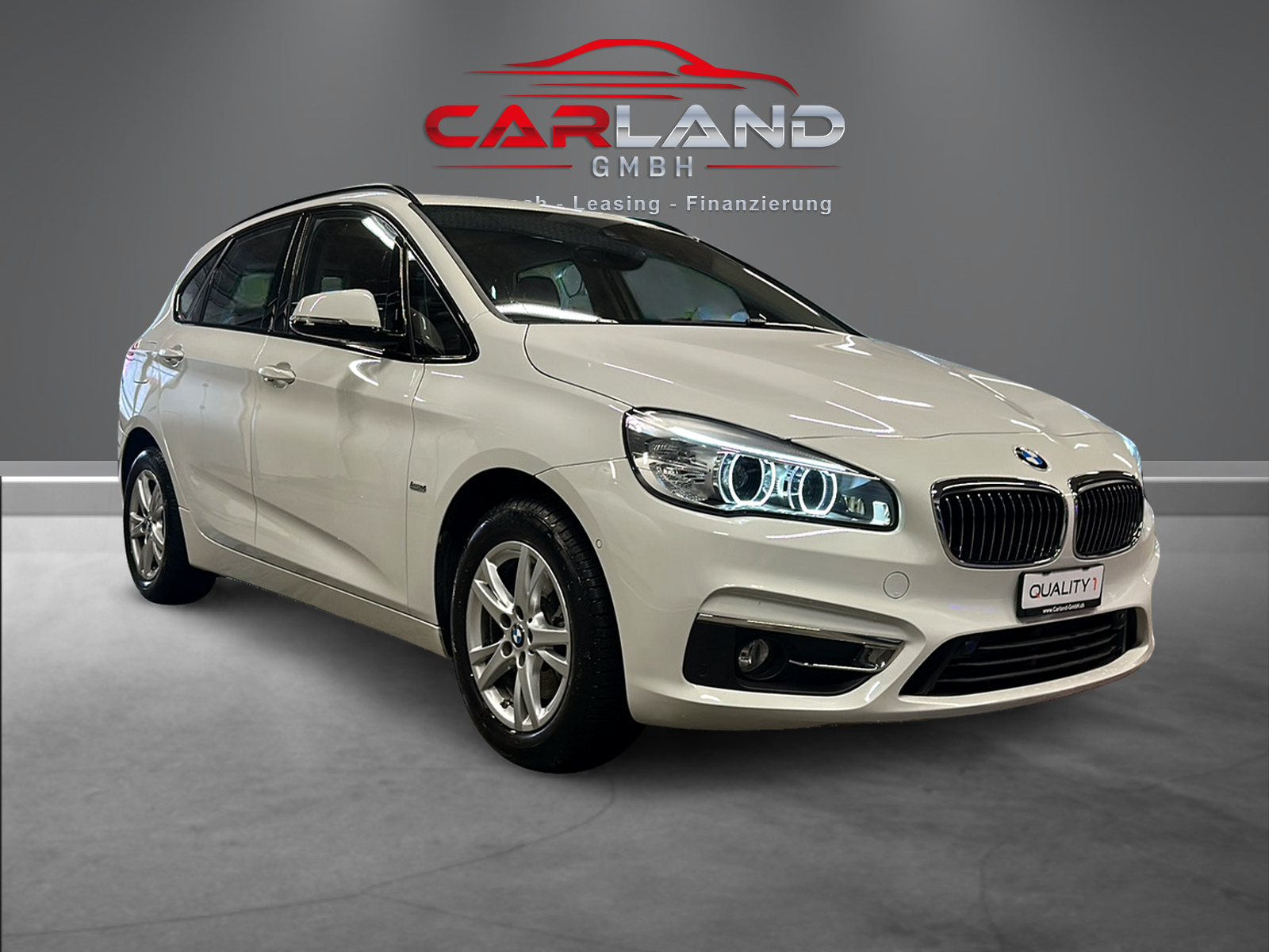 BMW 220i Active Tourer Luxury Line Steptronic-image-6