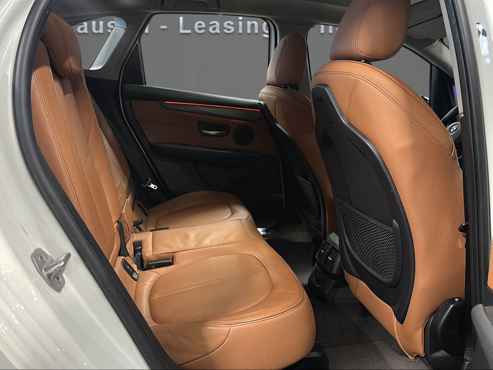 BMW 220i Active Tourer Luxury Line Steptronic-image-12