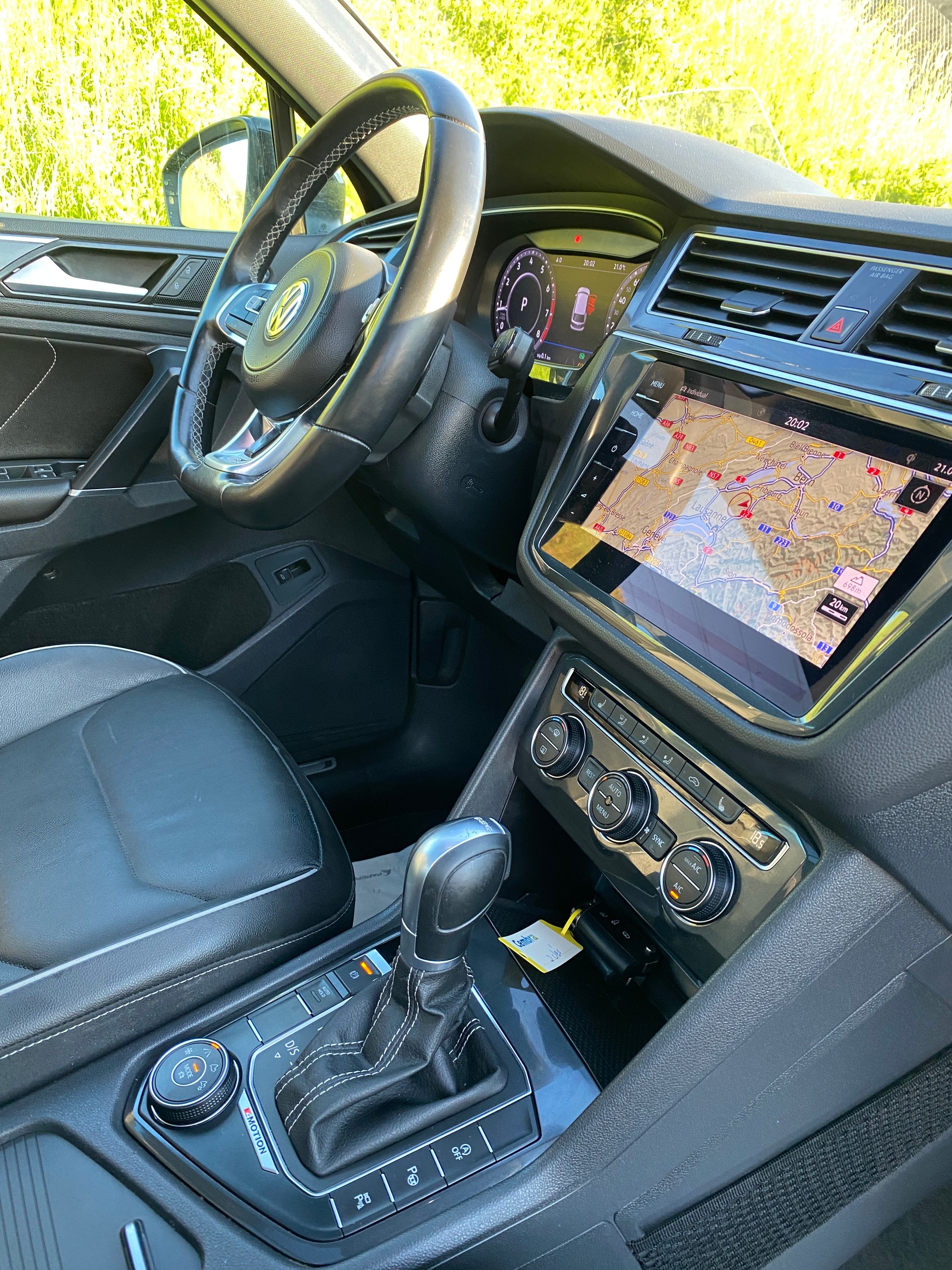VW Tiguan 2.0TSI RLine 4Motion DSG-image-7