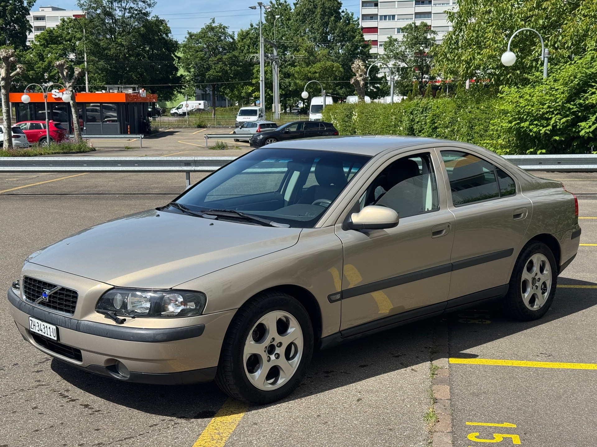 VOLVO S60 2.5T AWD