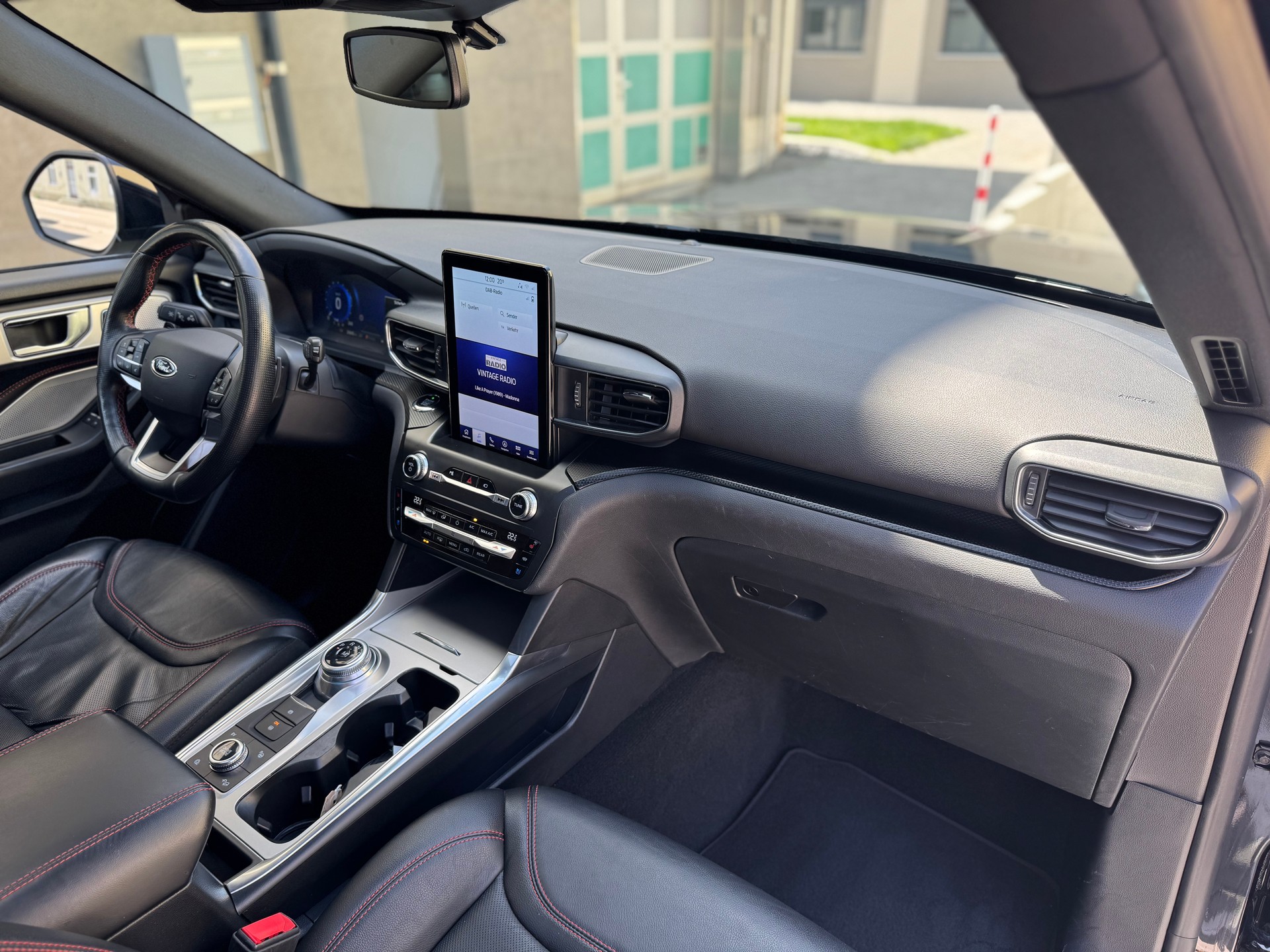 FORD Explorer 3.0 EcoB. Plug-in-Hybrid ST-Line 4WD Aut.-image-10