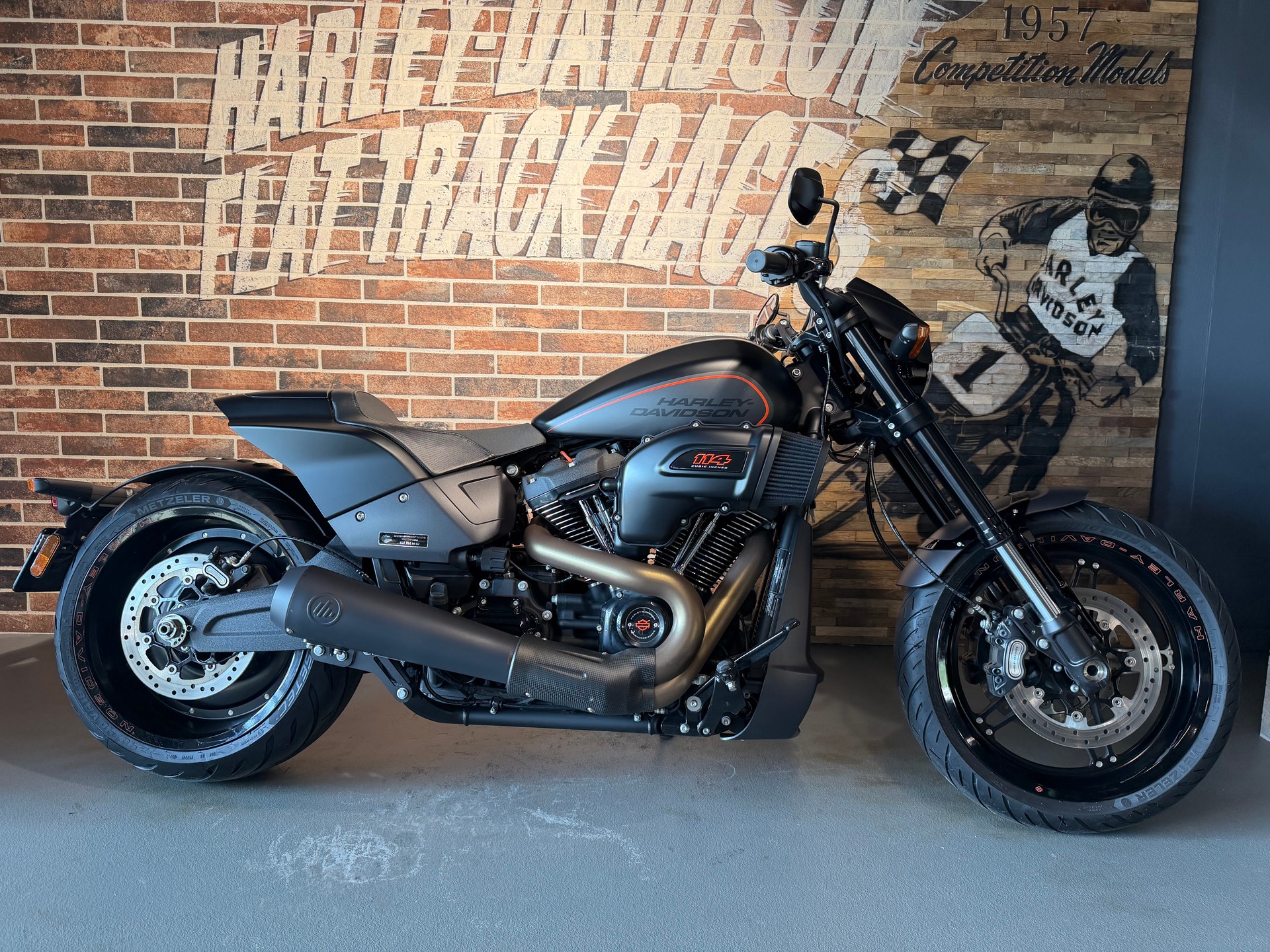 HARLEY-DAVIDSON FXDRS 114 ABS-image-13