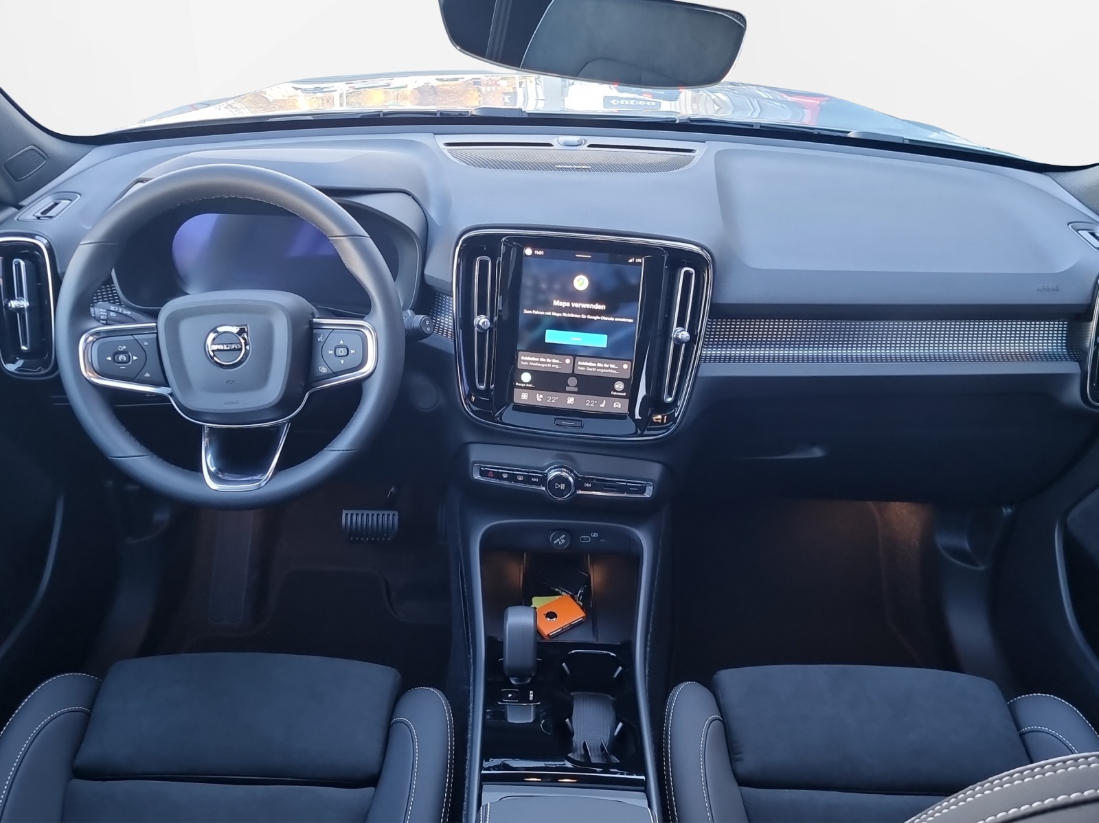 VOLVO EX40 Twin Black Edition AWD-image-10