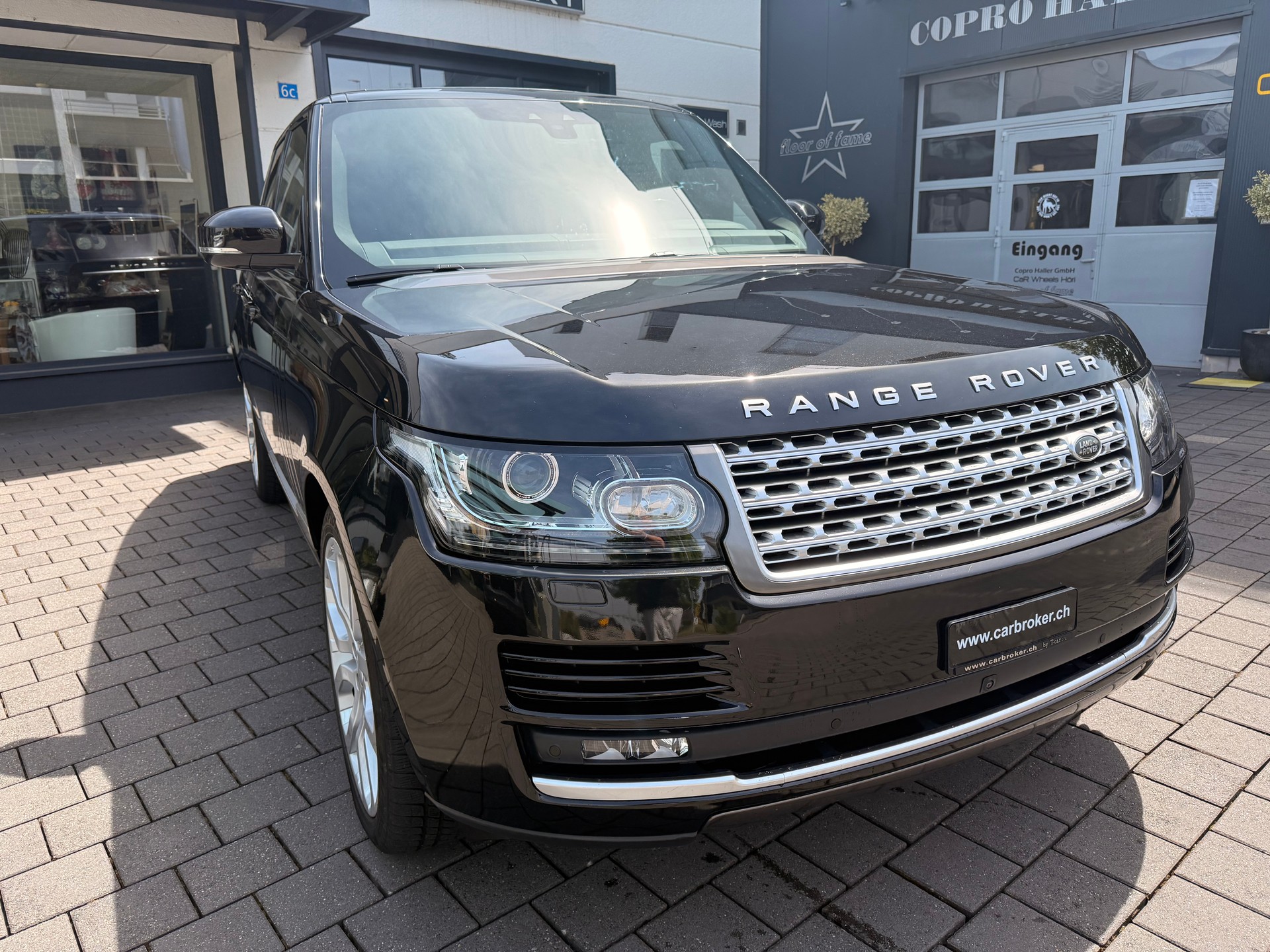 LAND ROVER Range Rover 4.4 SDV8 Vogue Automatic-image-4