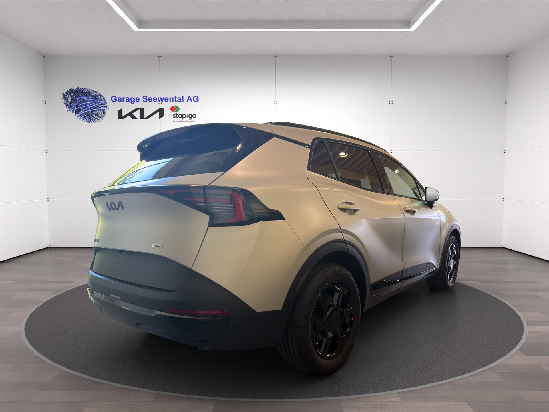KIA Sportage 1.6T-GDi HEV Black Edition 4x4 A-showroom-element-3
