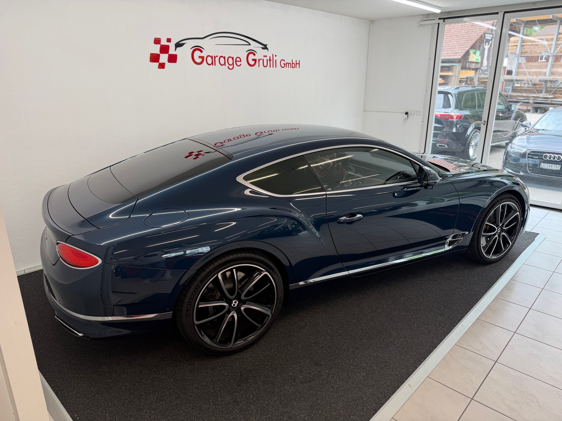 BENTLEY Continental GT 6.0 W12-image-4